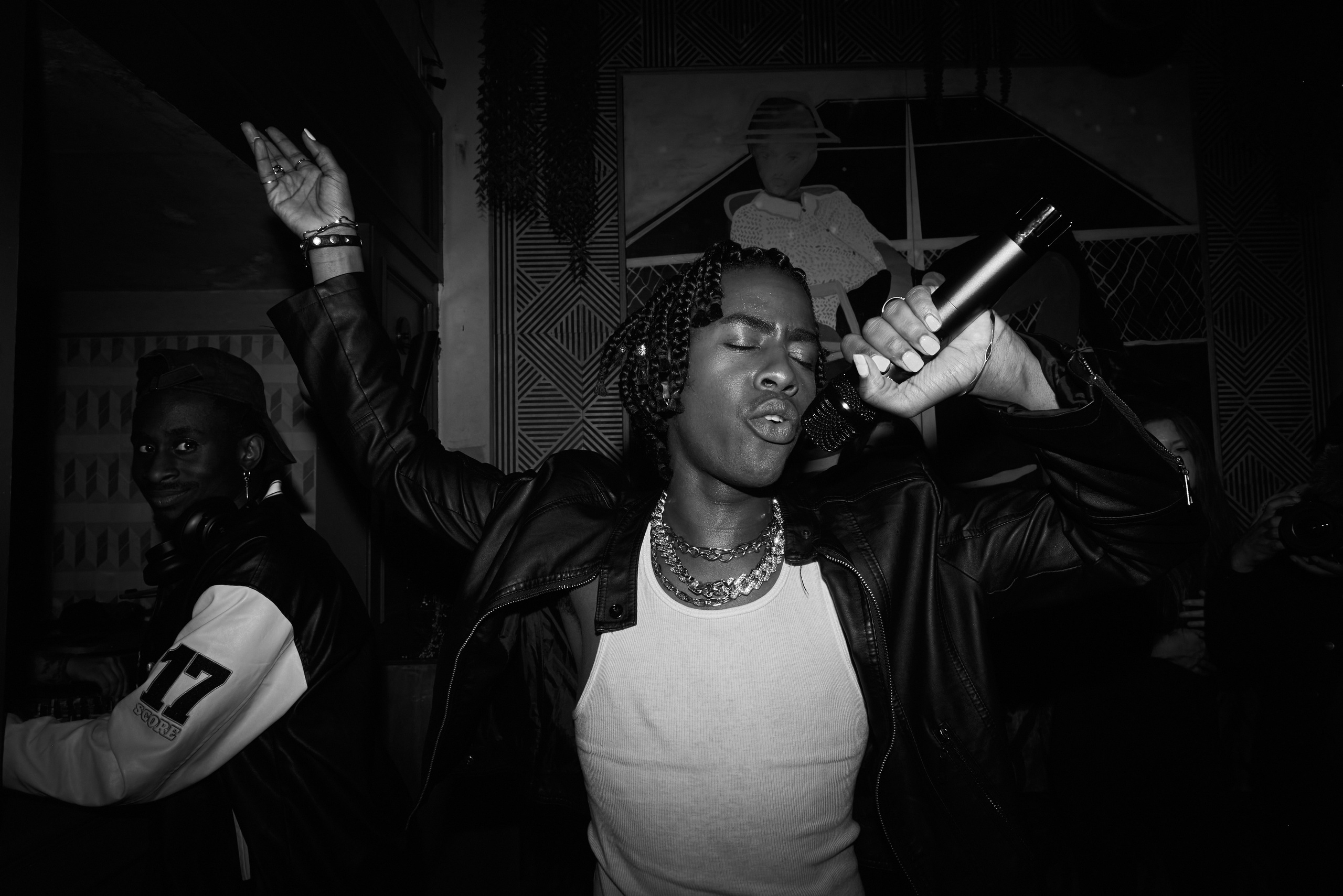 Alik Bulan singer Los Angeles