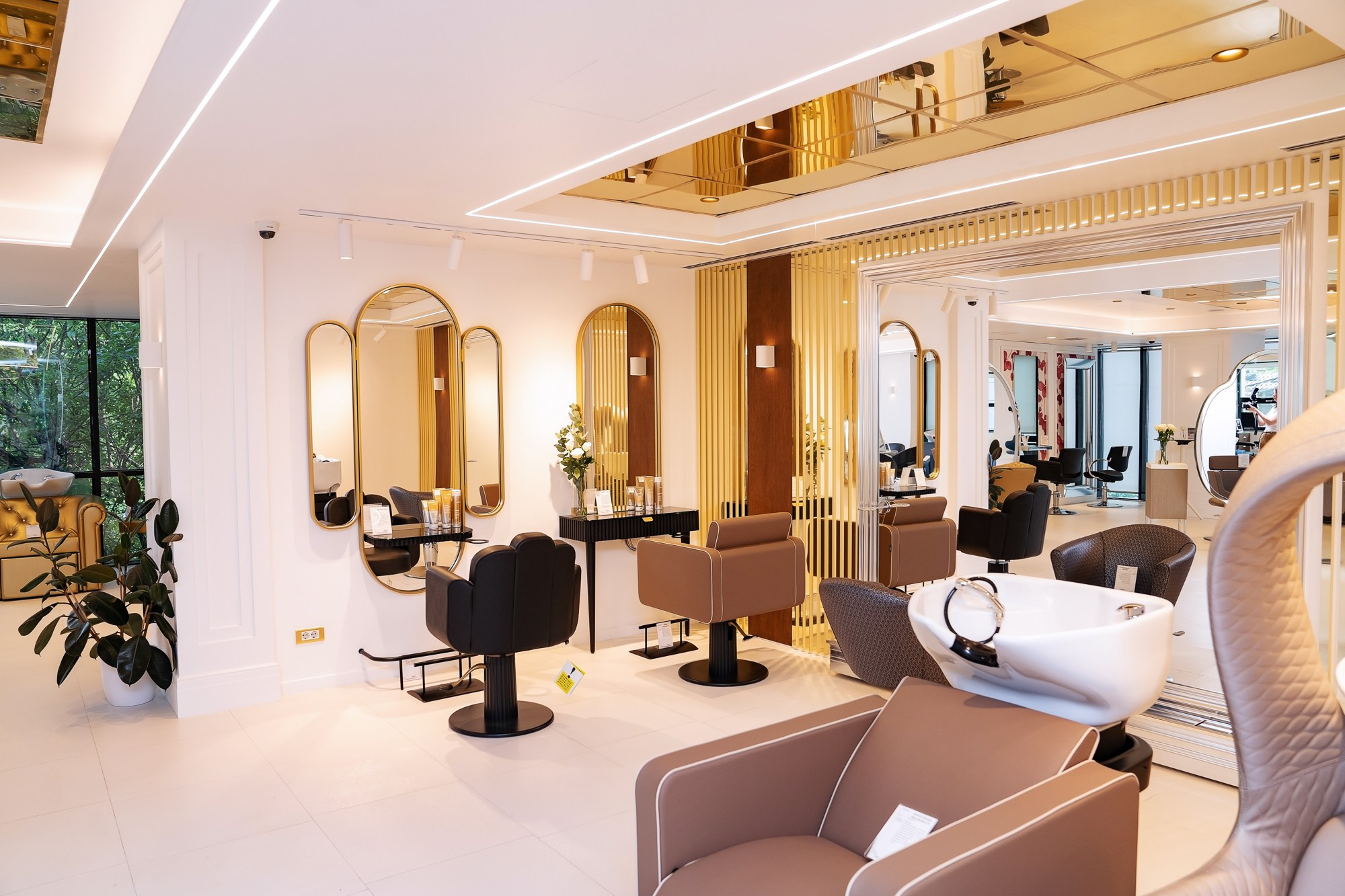 Fotografie Imobiliară Profesională | Birouri & Spații. Fotograf Corporate Business