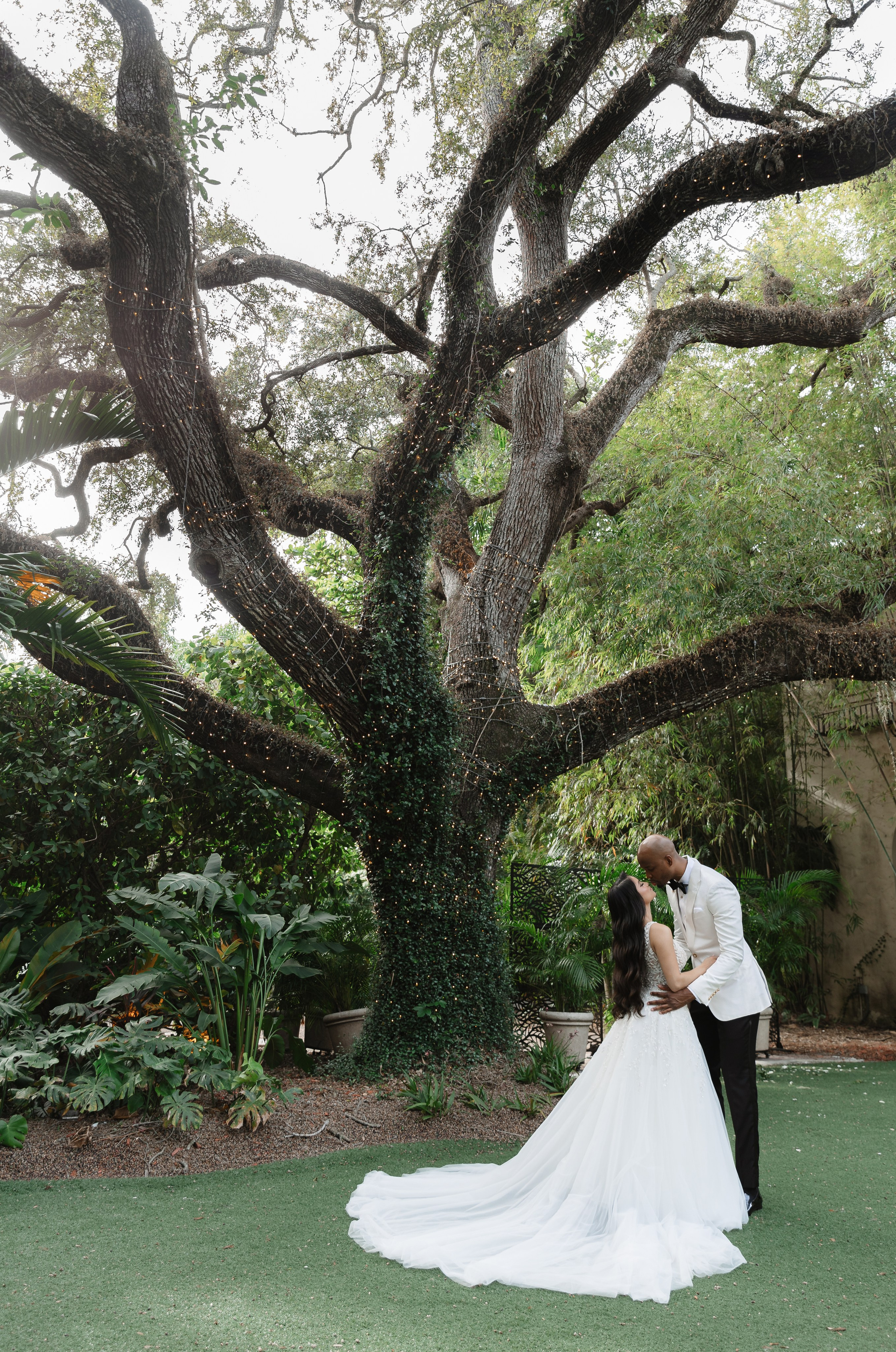 Classic Elegance Meets Modern Love | Martha & Julius at Villa Woodbine. YES I DO PRODUCTION — Wedding photography&videography