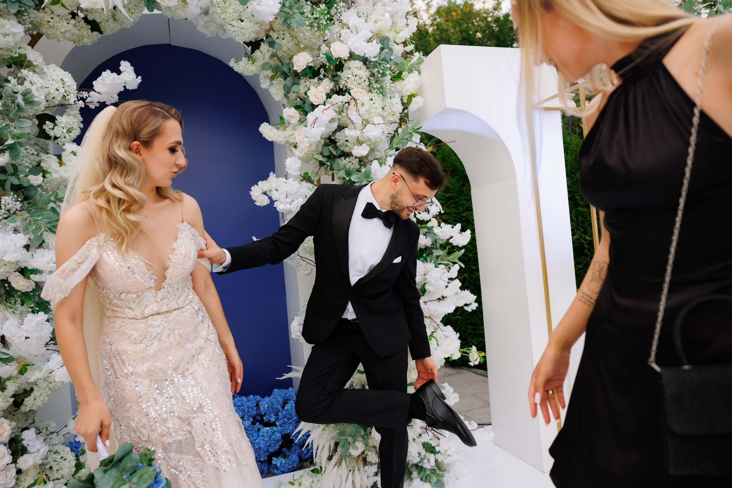 Atingerea e Dragoste. Servicii Foto Video în Chișinău și Europa ID-Brothers