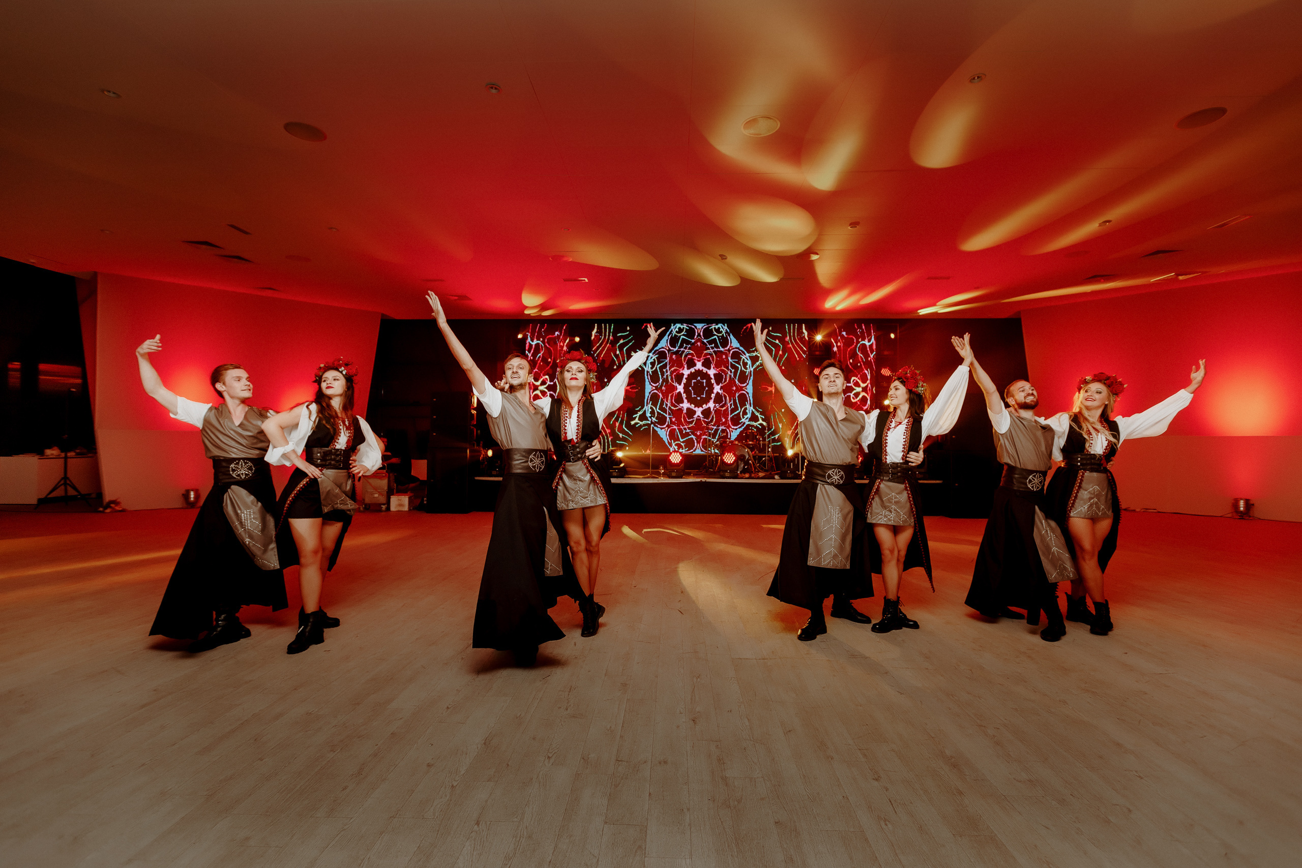 Unde suntem noi e culaore -Moldova-. Servicii Foto Video în Chișinău și Europa ID-Brothers