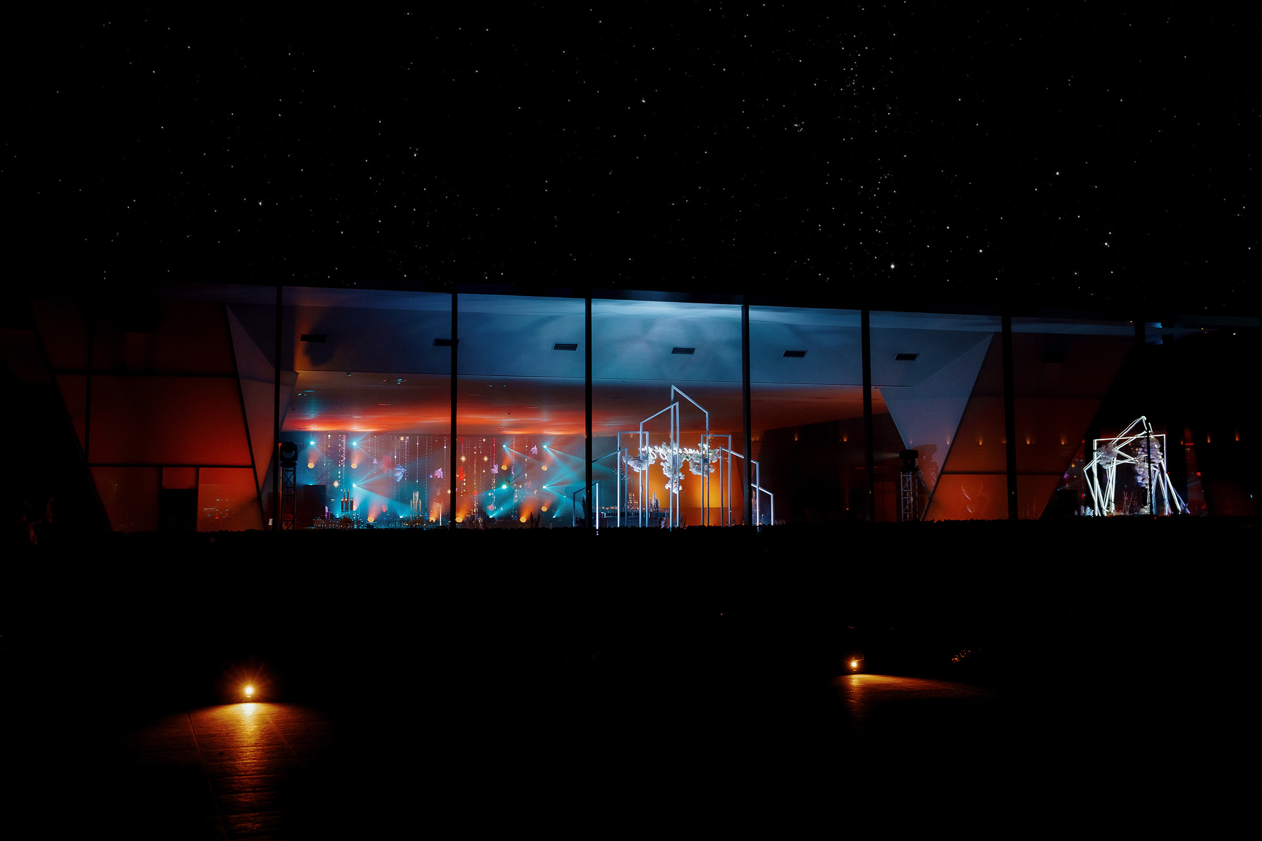 Unde suntem noi e culaore -Moldova-. Servicii Foto Video în Chișinău și Europa ID-Brothers