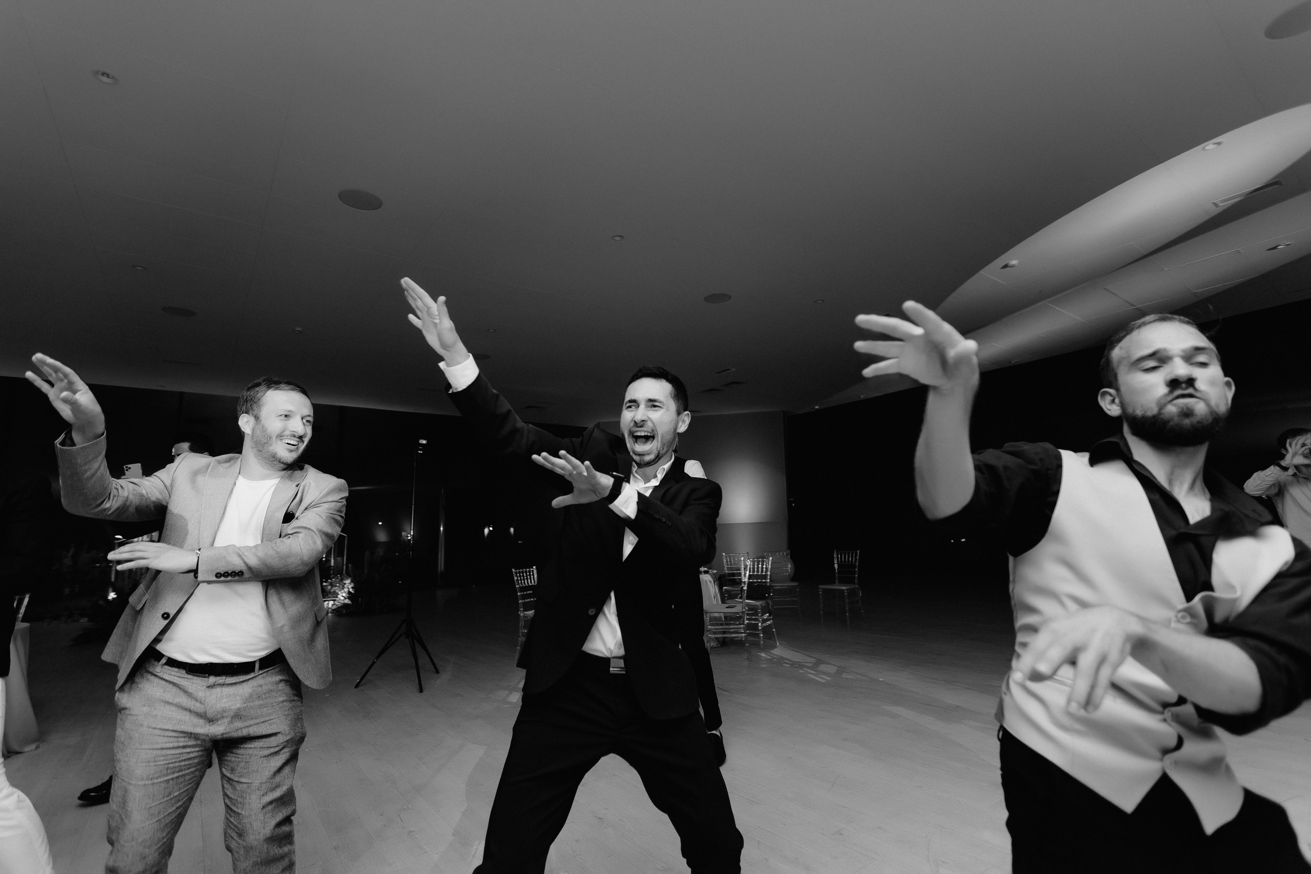 Unde suntem noi e culaore -Moldova-. Servicii Foto Video în Chișinău și Europa ID-Brothers