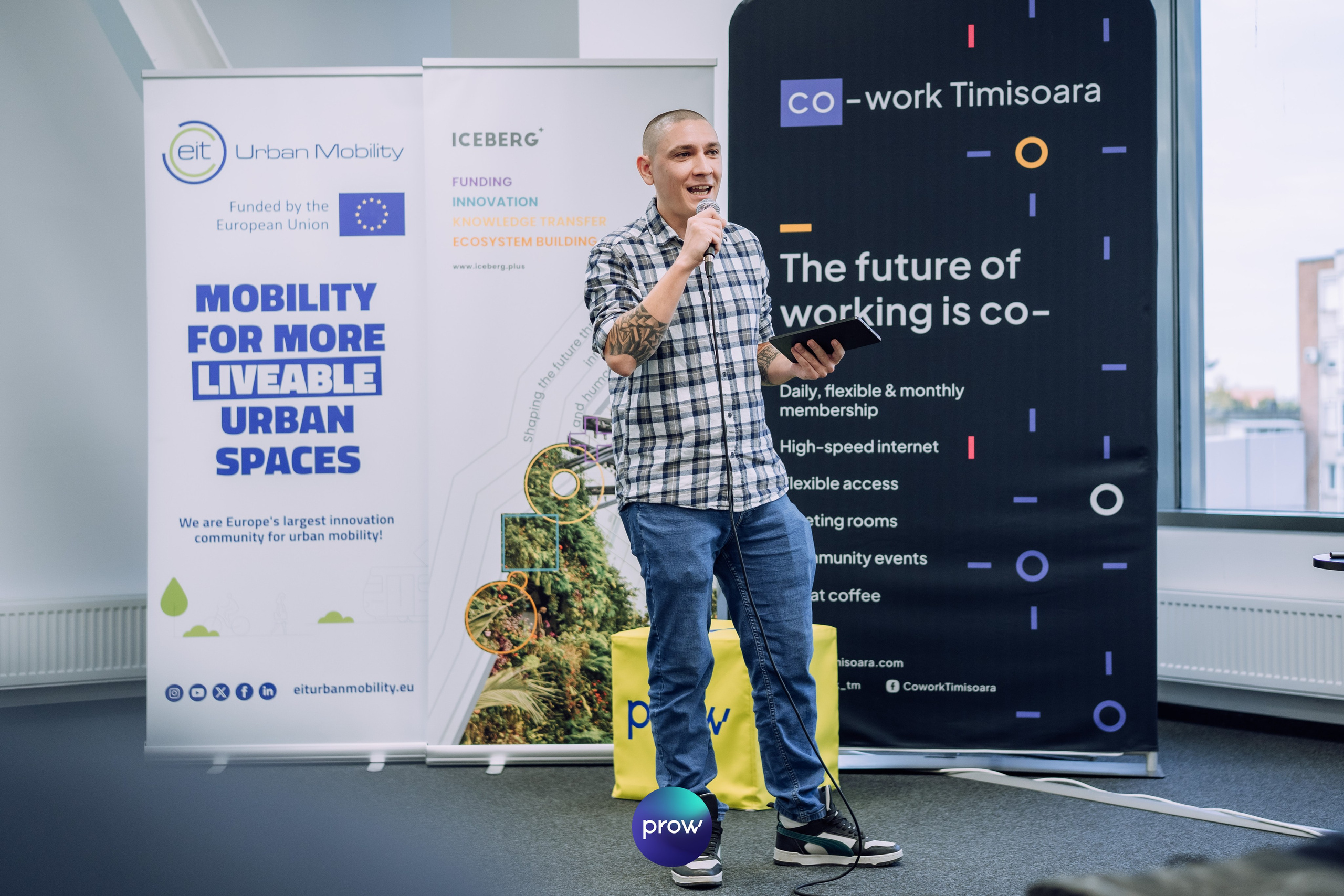 InVest DemoDay @ Cowork. Cozac Cristian Photographer