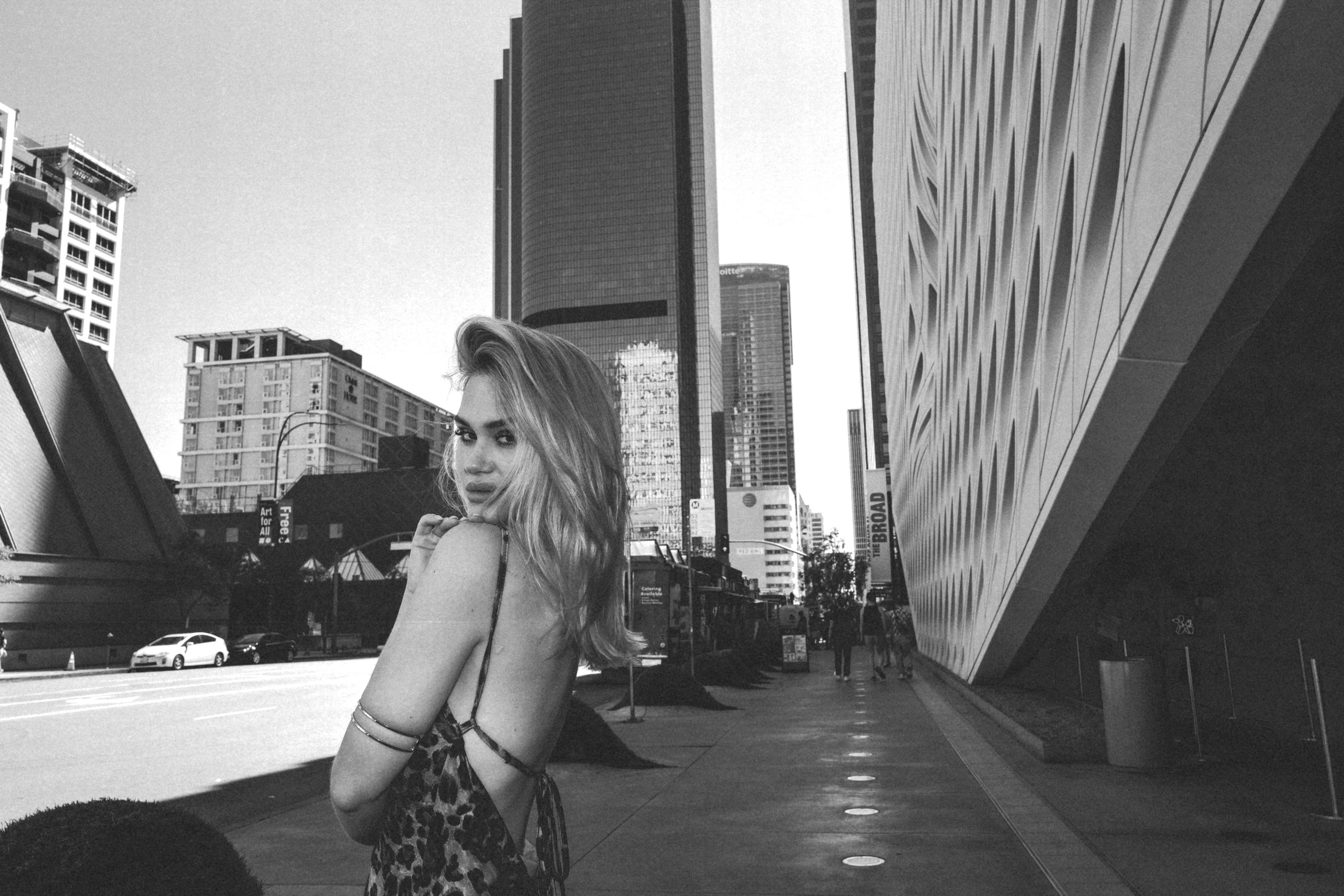 VICTORIA. 0514 Editorial Photographer & Art Director in Los Angeles