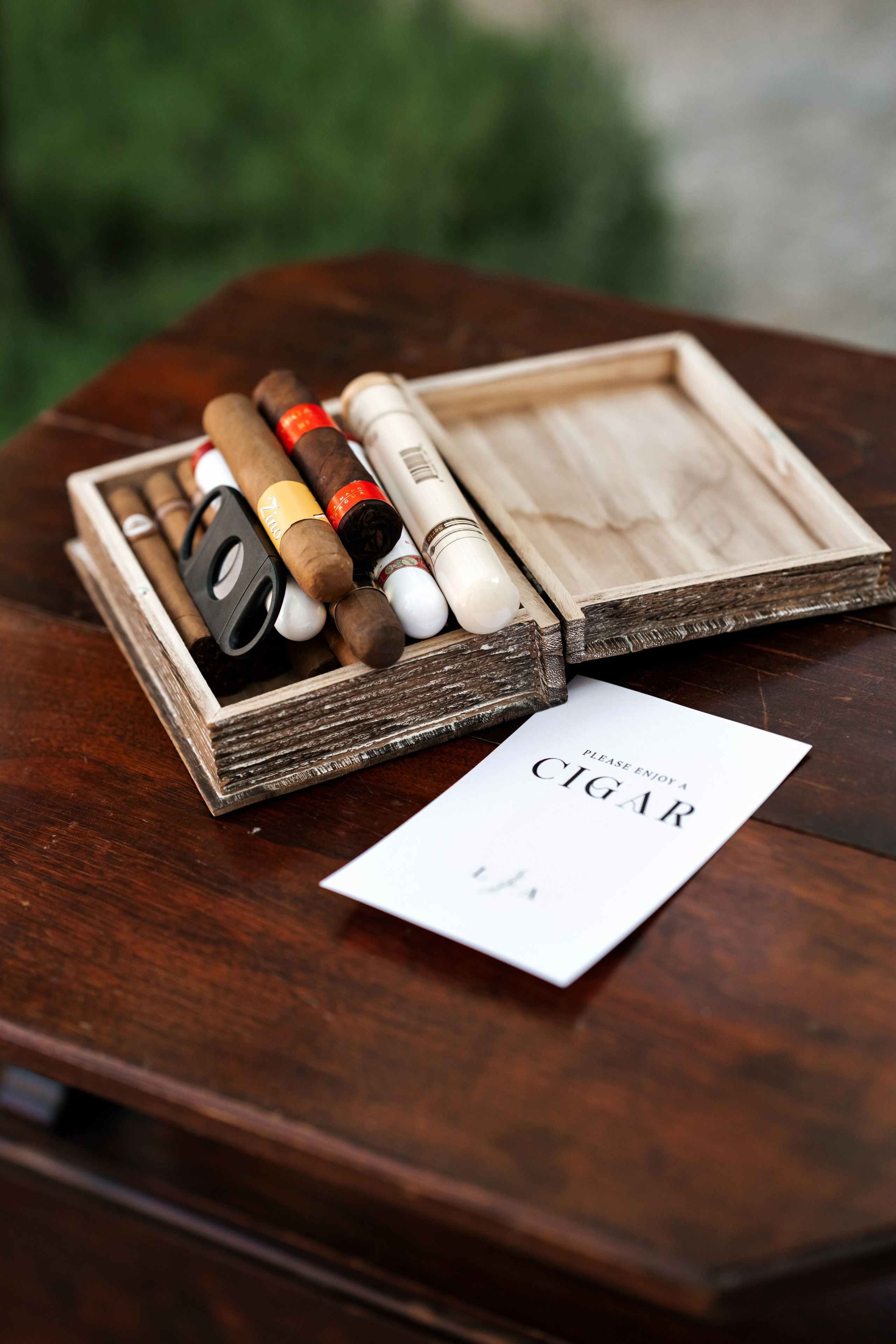 LILLIAN & ALEXANDER. Wedding Photographer in Marbella, Como, Tuscany, Cannes