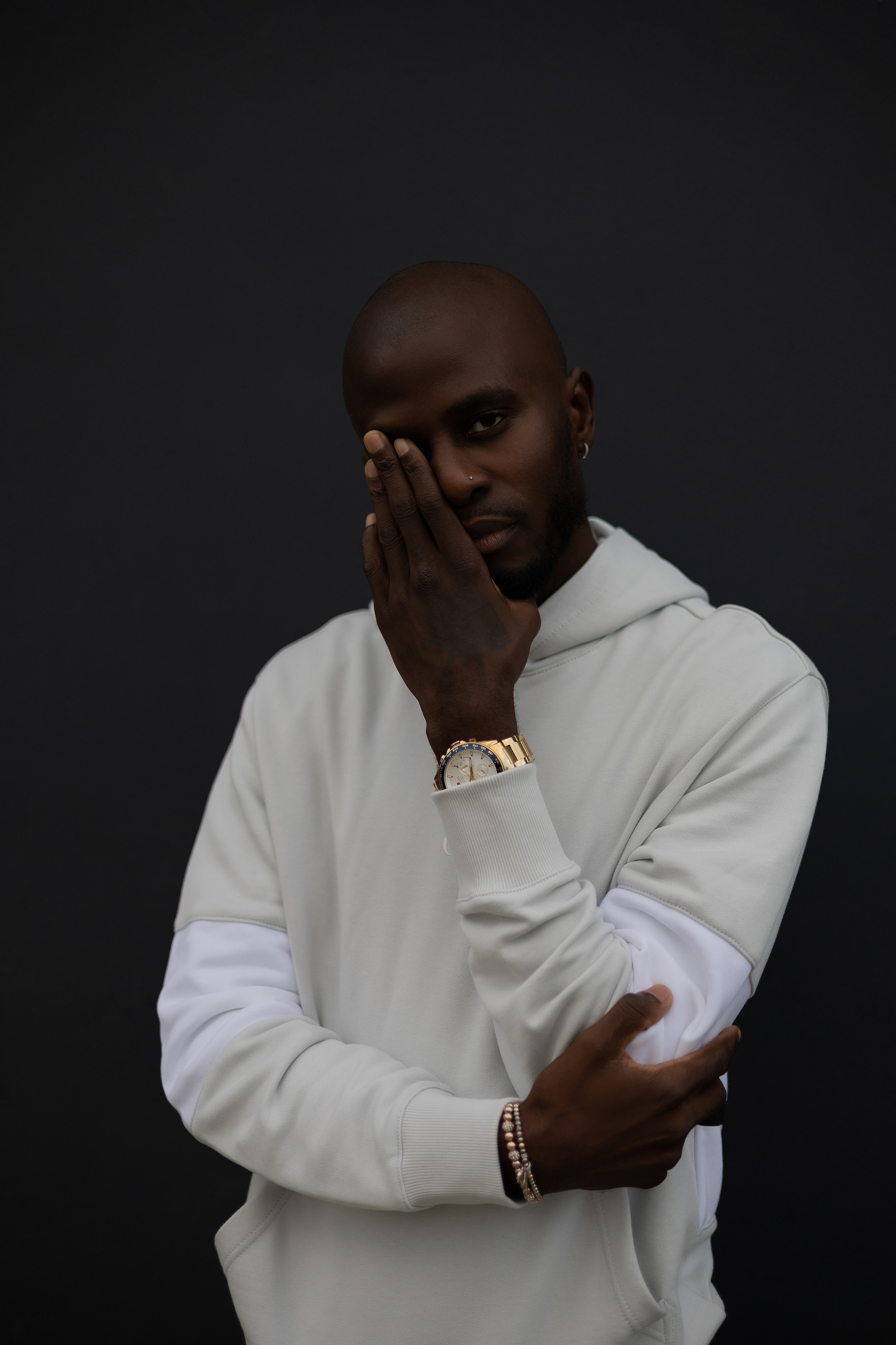 Street Vibes. Urban Male Portraits at Sunset. Modern, Bold & Cinematic. Kristina Kozheltsova- Soulful Portrait&Lifestyle&Love Story Photographer in Leipzig, Germany