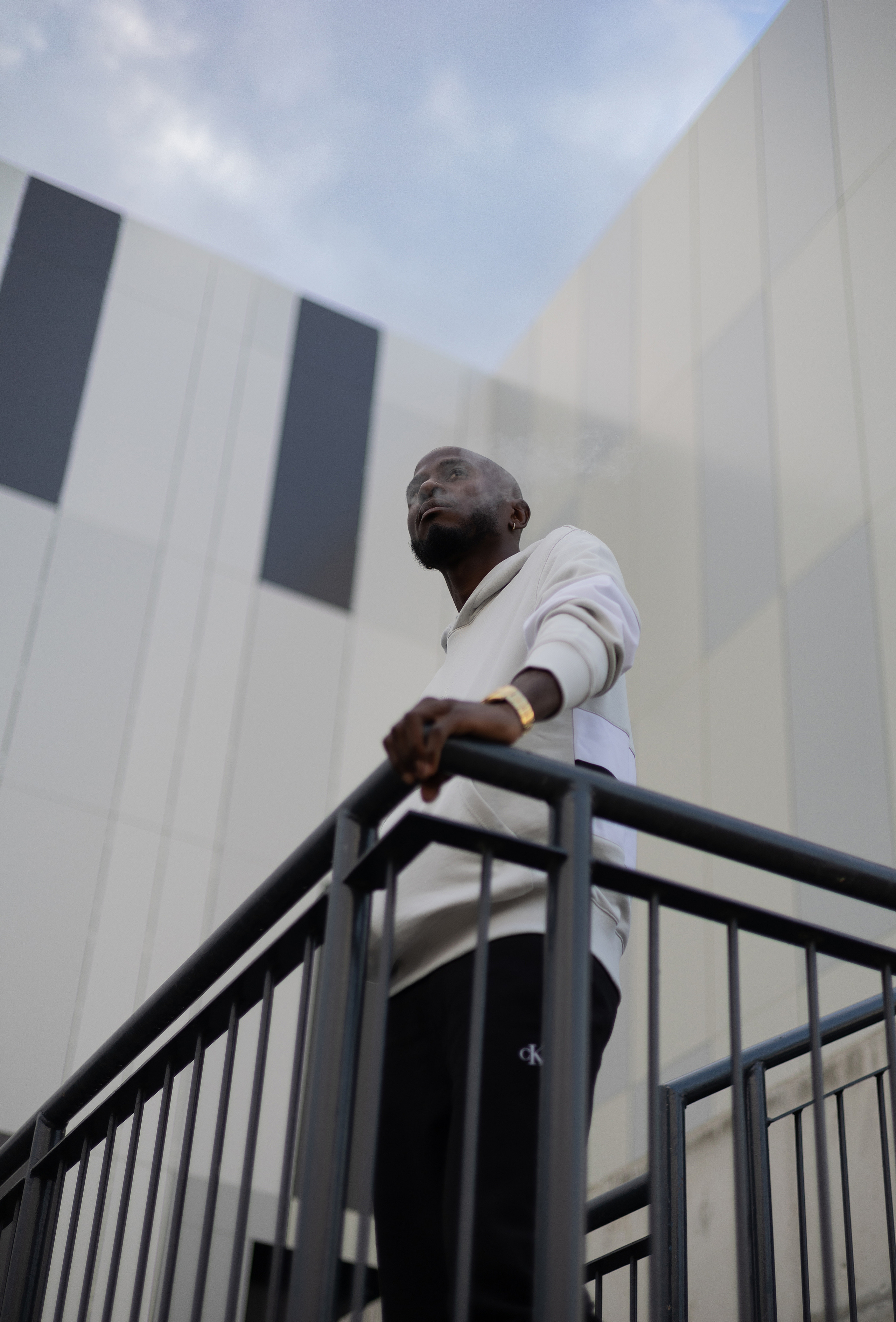 Street Vibes. Urban Male Portraits at Sunset. Modern, Bold & Cinematic. Kristina Kozheltsova- Soulful Portrait&Lifestyle&Love Story Photographer in Leipzig, Germany