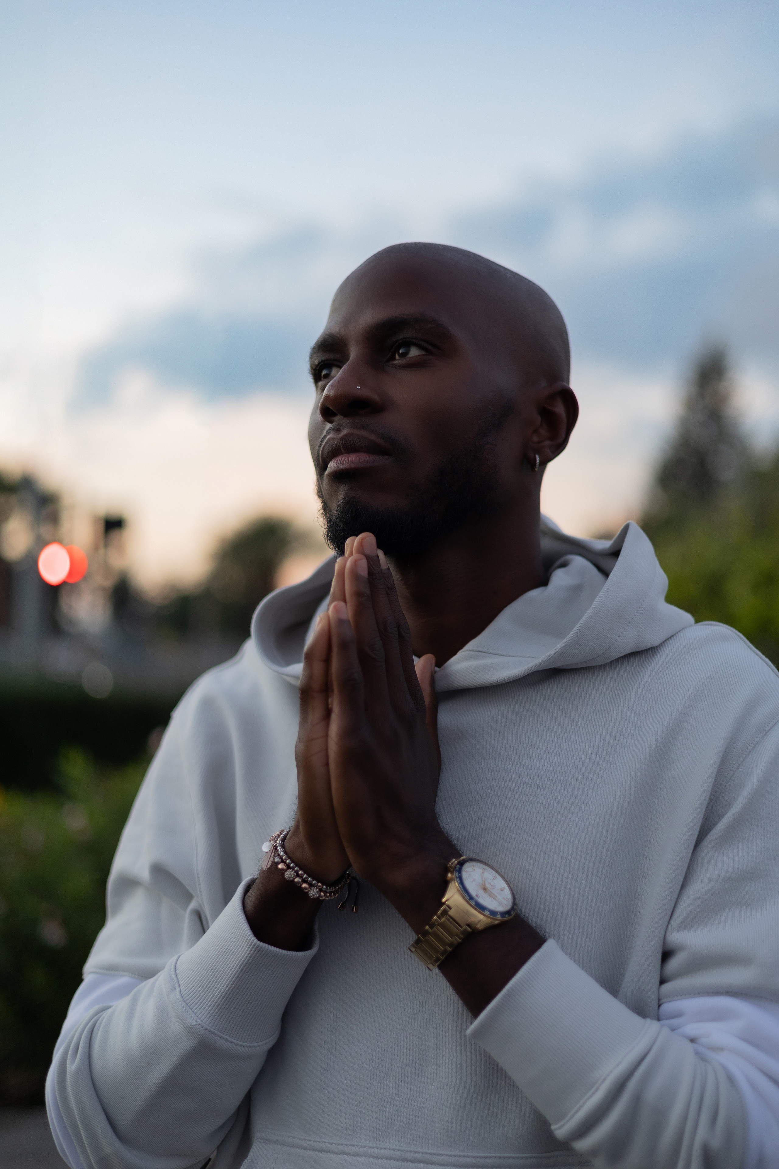 Street Vibes. Urban Male Portraits at Sunset. Modern, Bold & Cinematic. Kristina Kozheltsova- Soulful Portrait&Lifestyle&Love Story Photographer in Leipzig, Germany