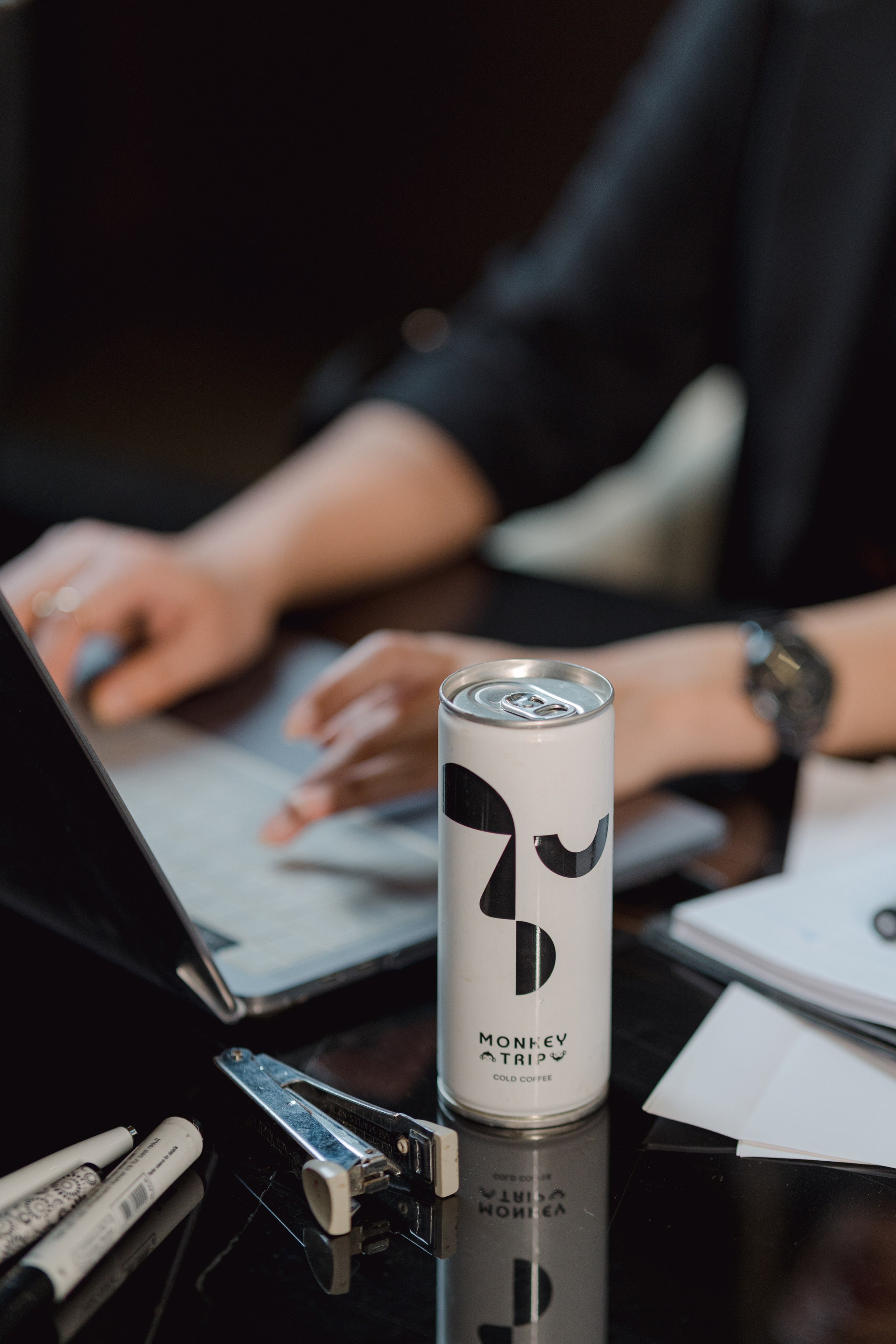 Product Styling for Monkeytrip beverage