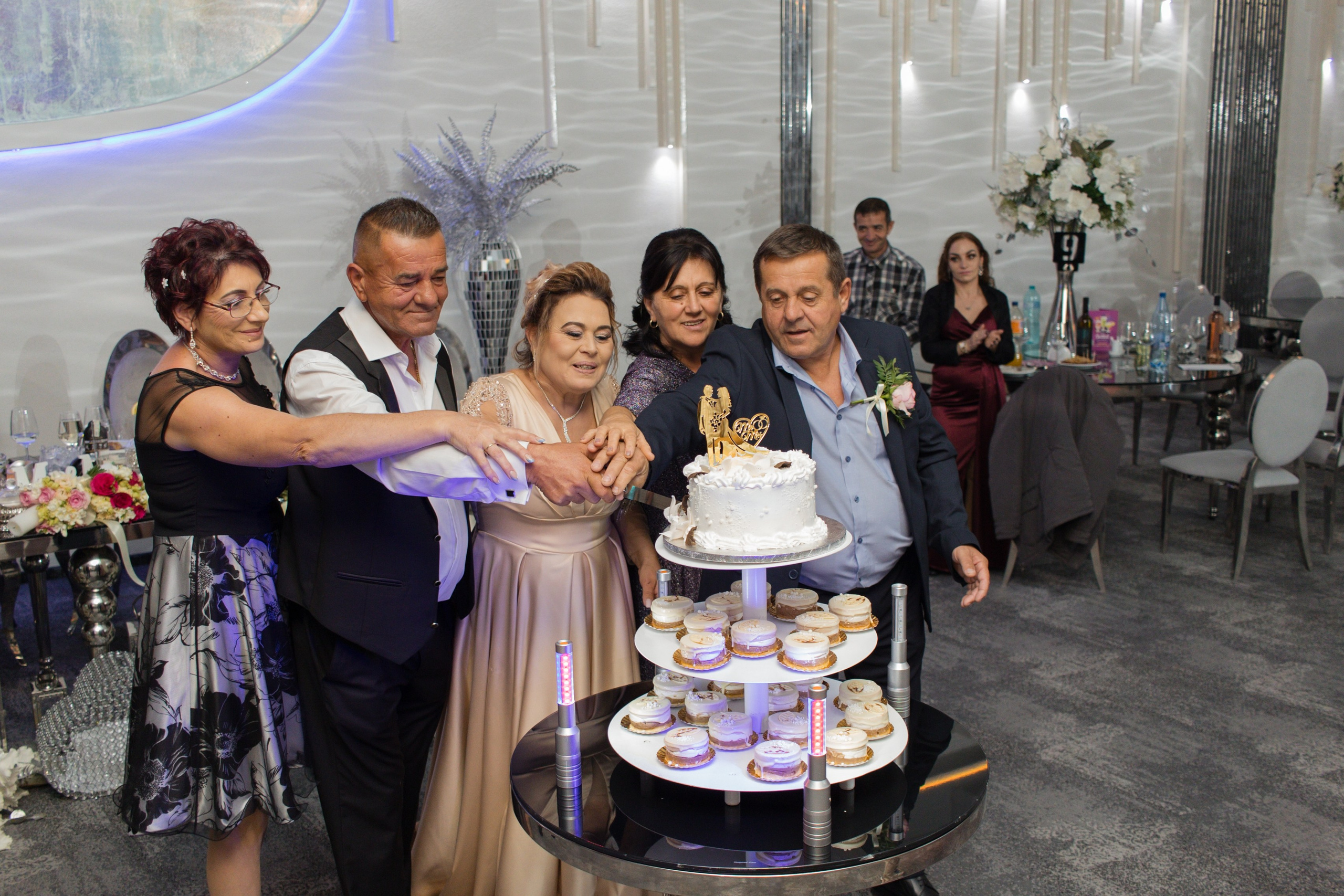 Valentina & Marcel. Fotograf si videograf — evenimente si studio