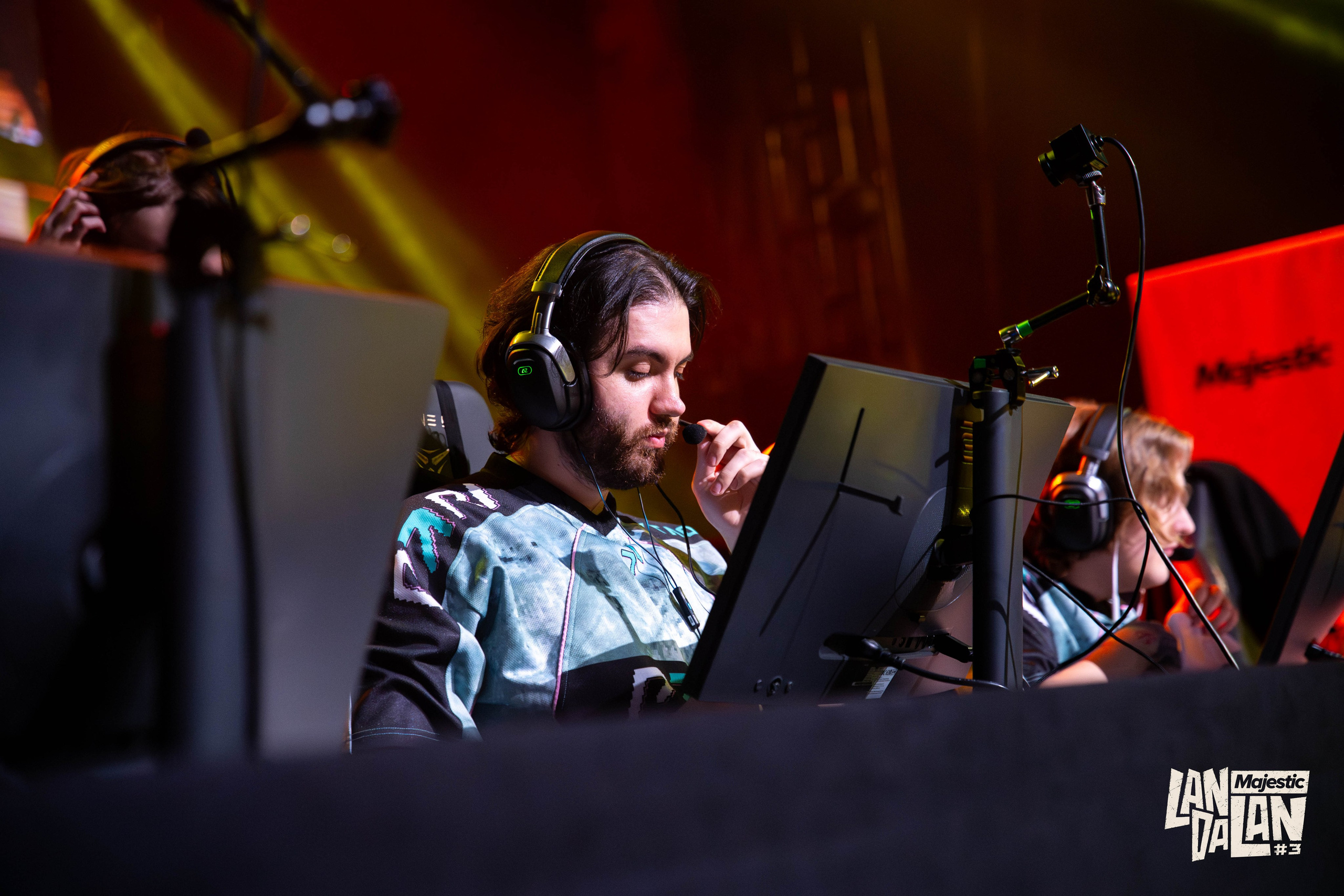 LanDaLan & FRAG & GLuck Yungstar & UCA