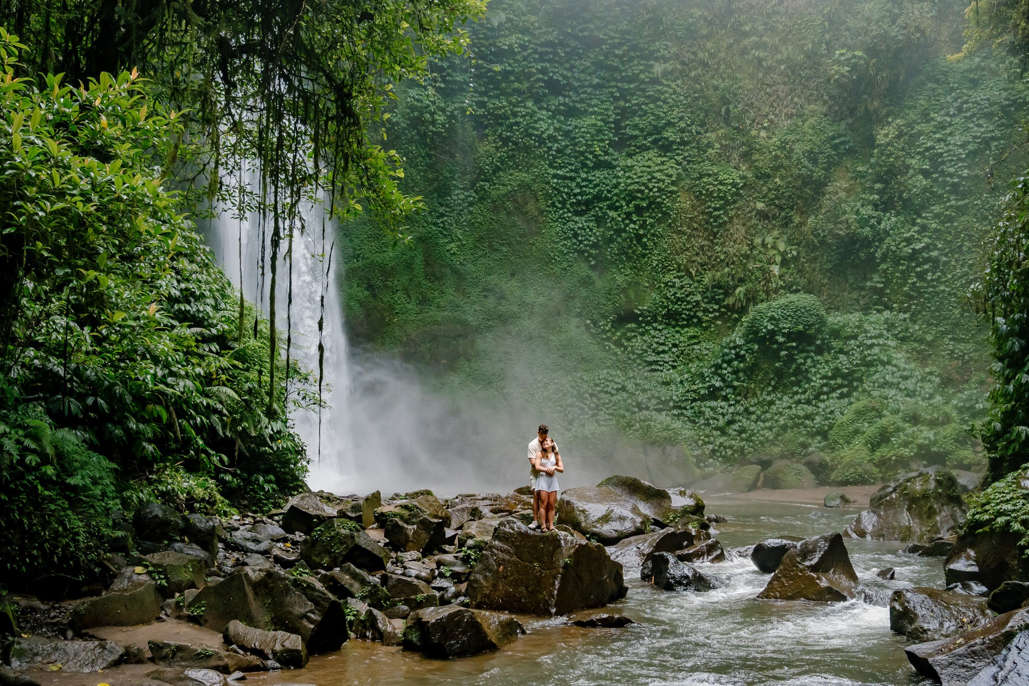 Marriage Proposal. Female Photographer in Bali