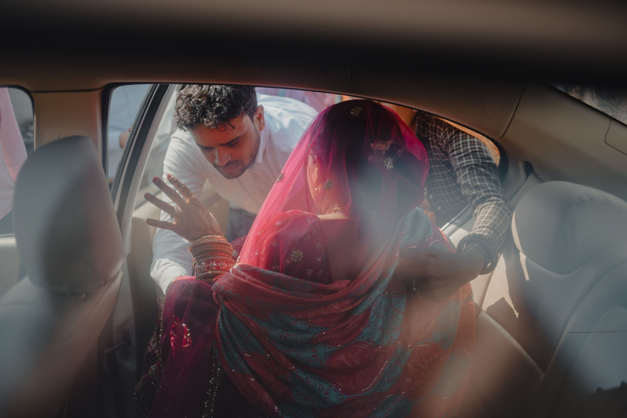 Parul & Sanjay. Wedding and Family photographer in india