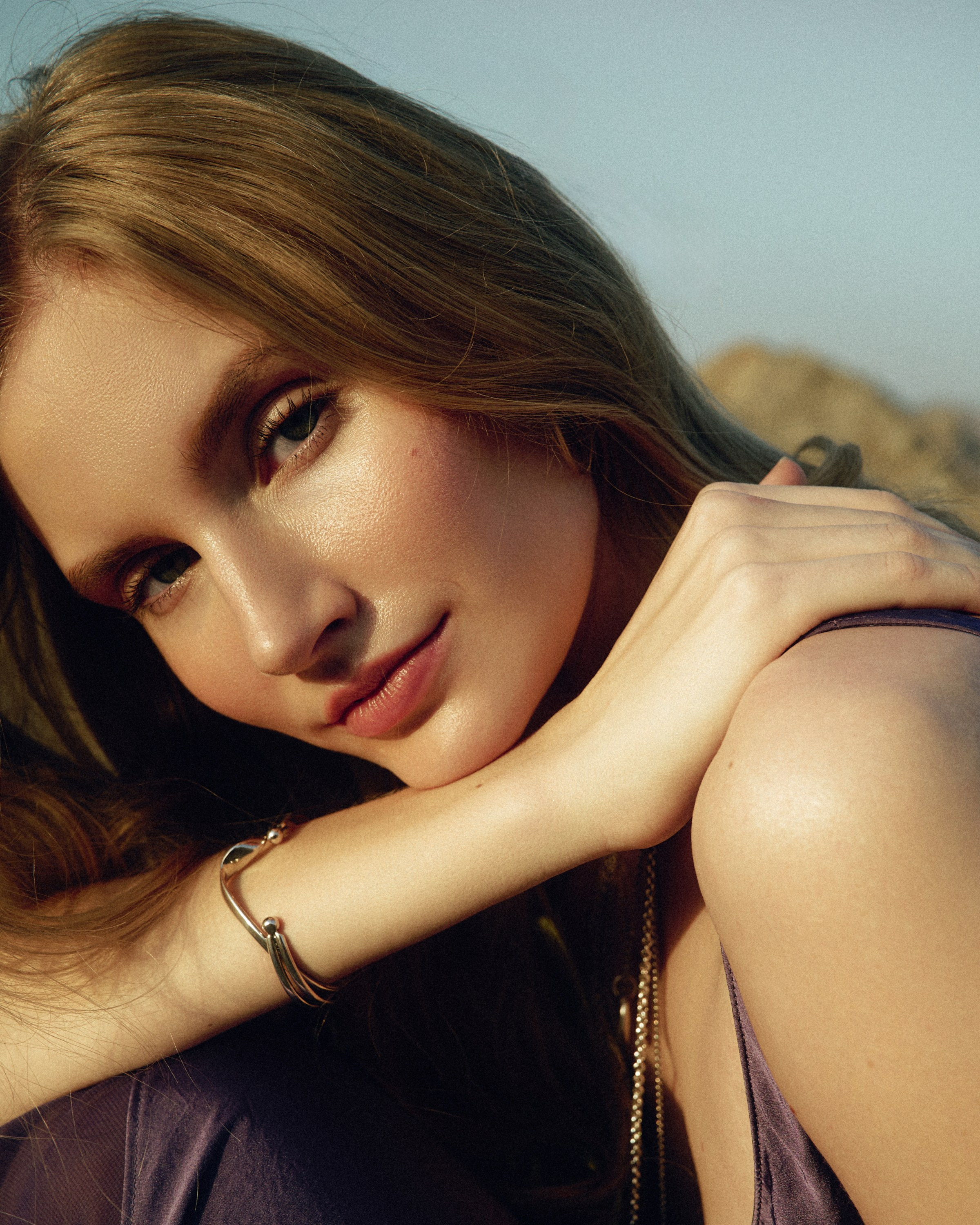 Beauty. Fashion and commercial photographer in Dubai and worldwide