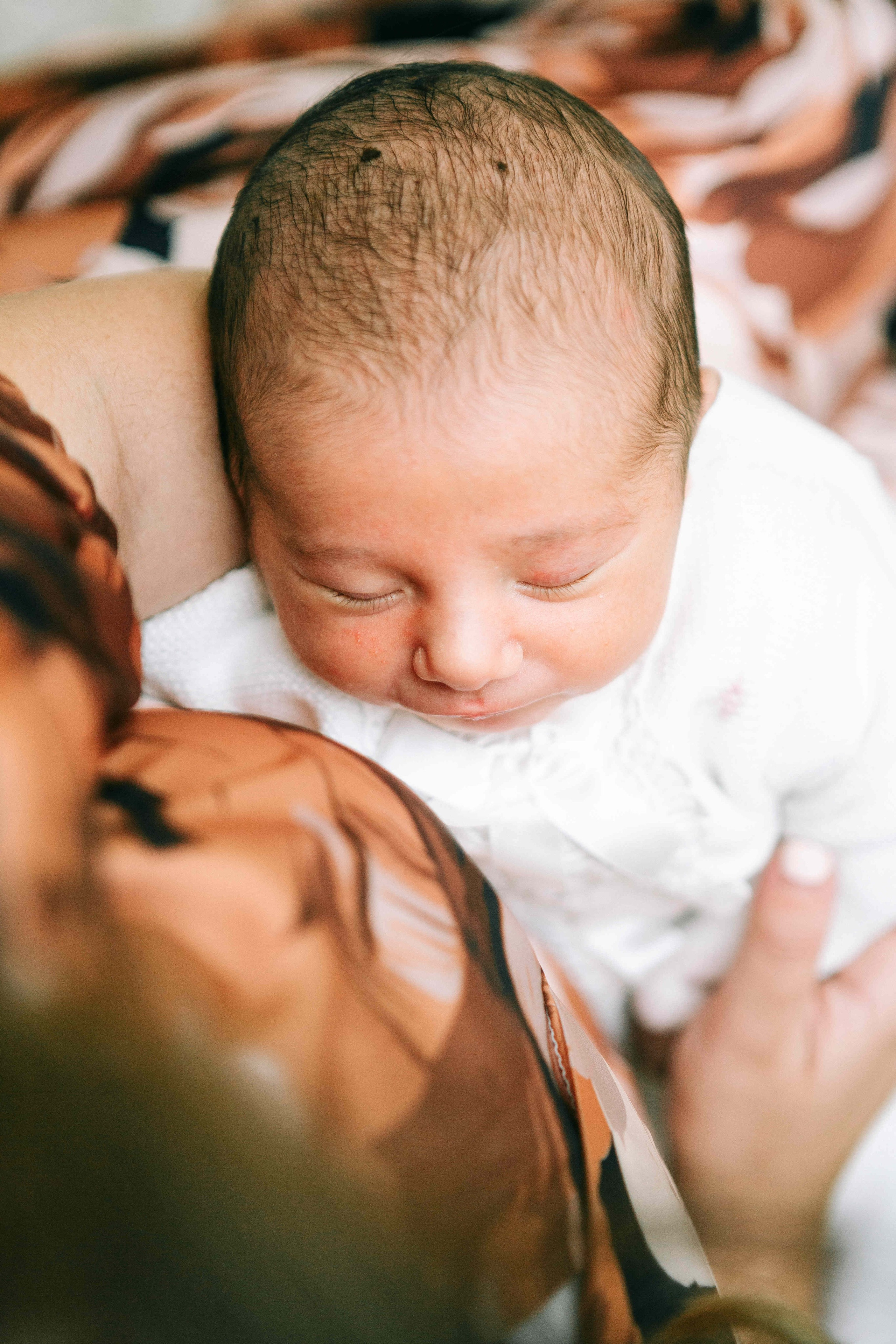 BRITH MILA IN THE SMALL SYNAGOGUE. PHOTOGRAPHER IN ISRAEL