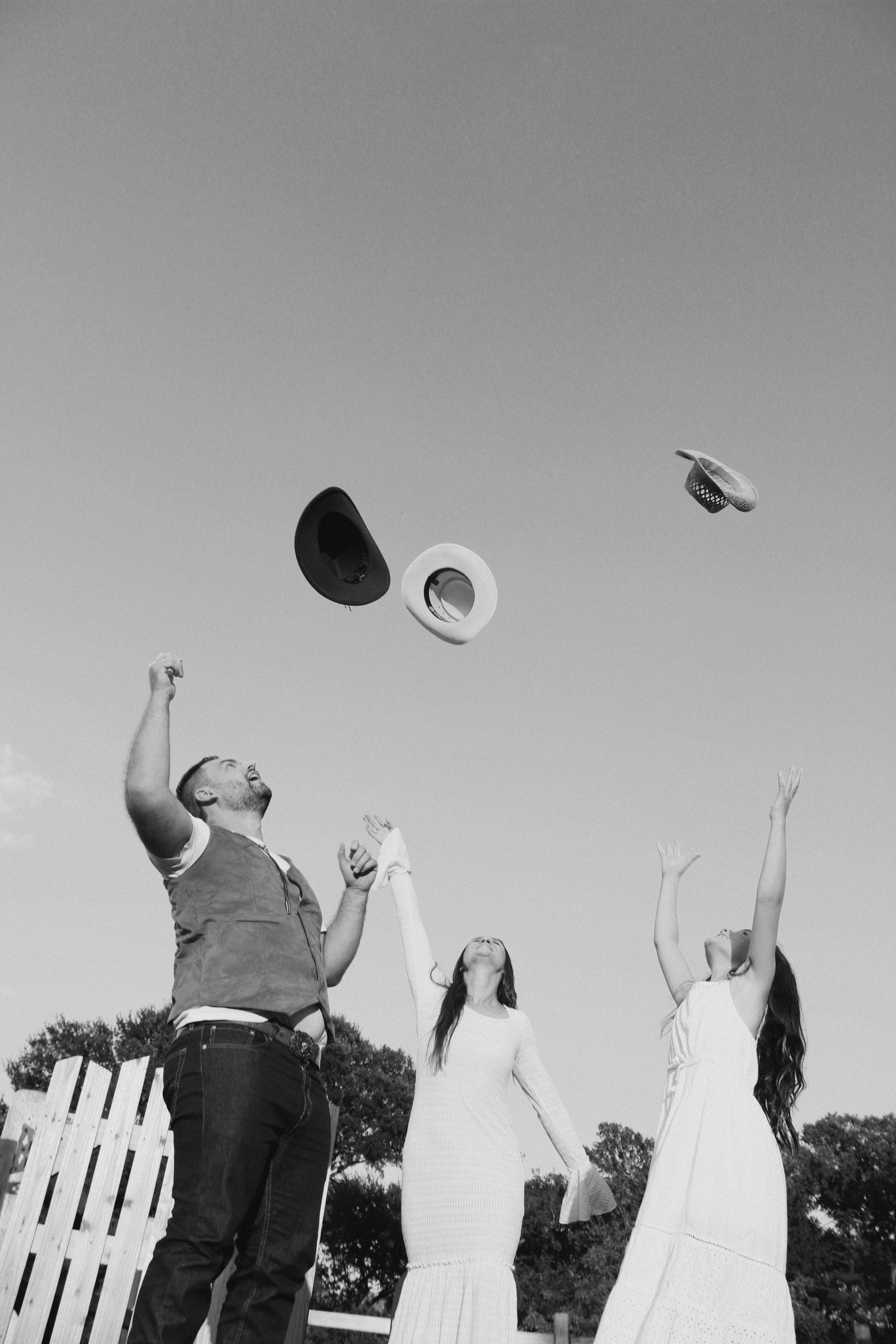 Texas Countryside Family Photoshoot in Cowboy Style. Lana Petrychenko — Portrait & Family Photographer. Valencia, Spain