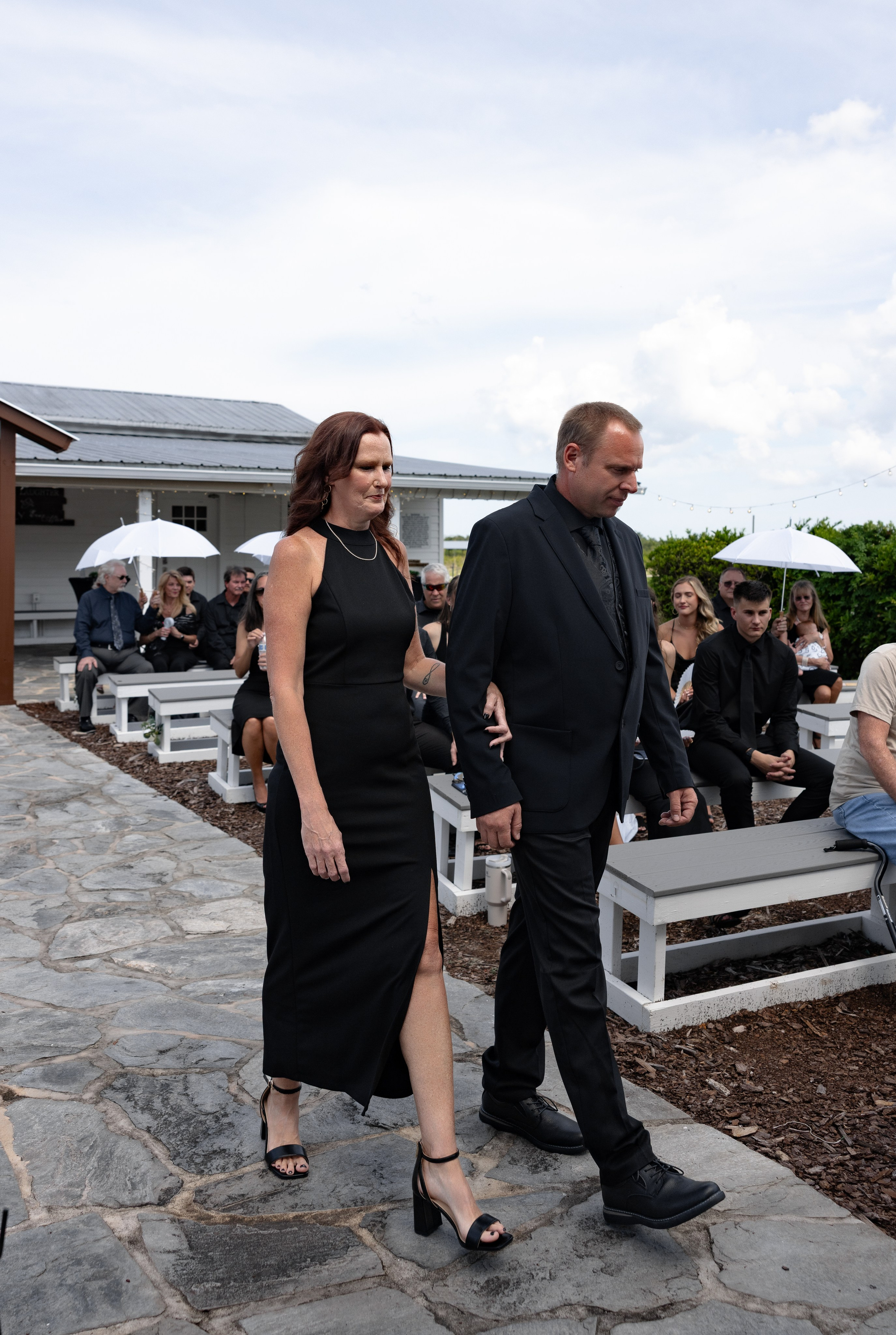 Alexsa and Robert. Ever After Farm Peach. Photographer Anastasia Nagibina