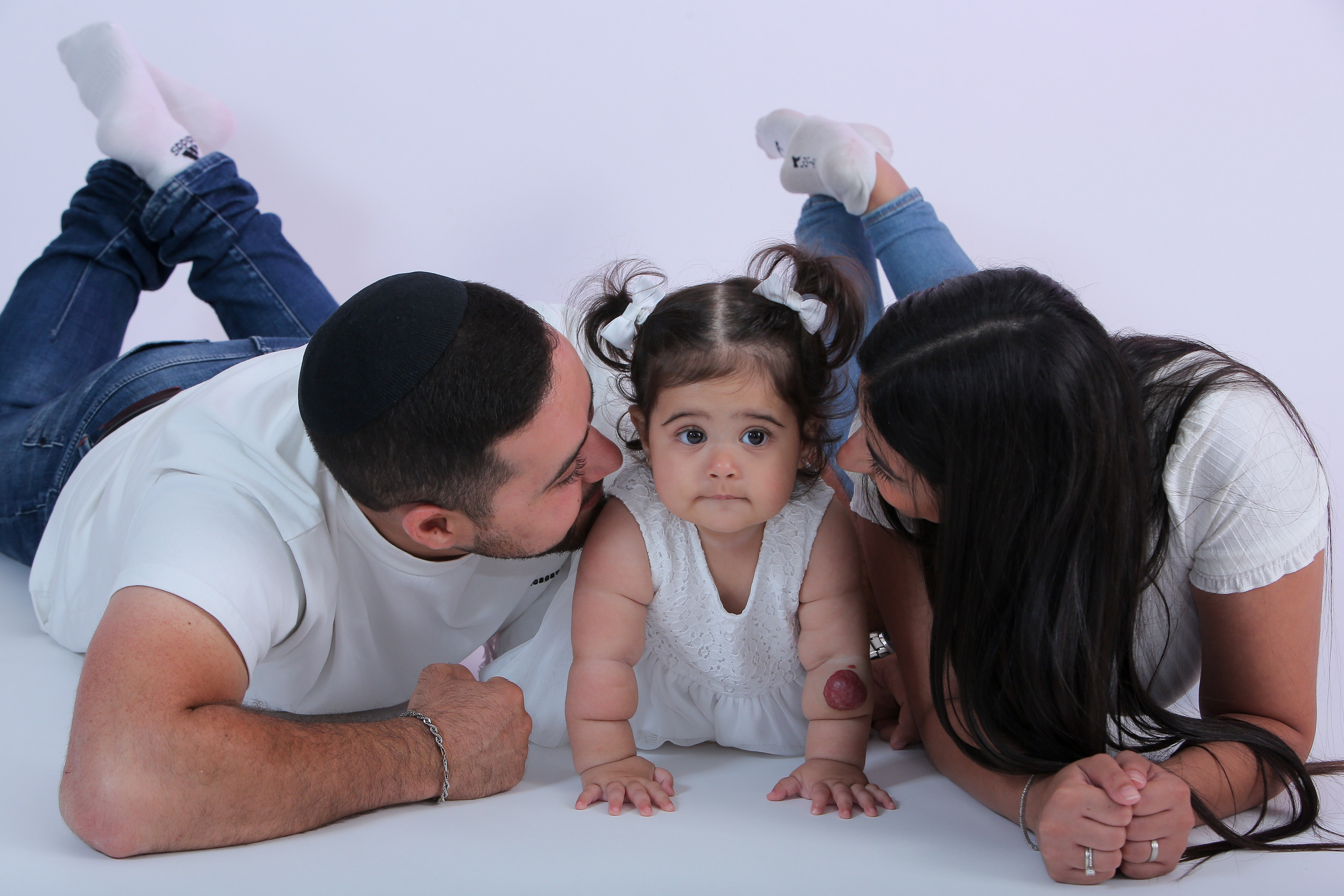 נועה בת שנה. Wedding and events photographers Studio Shalom