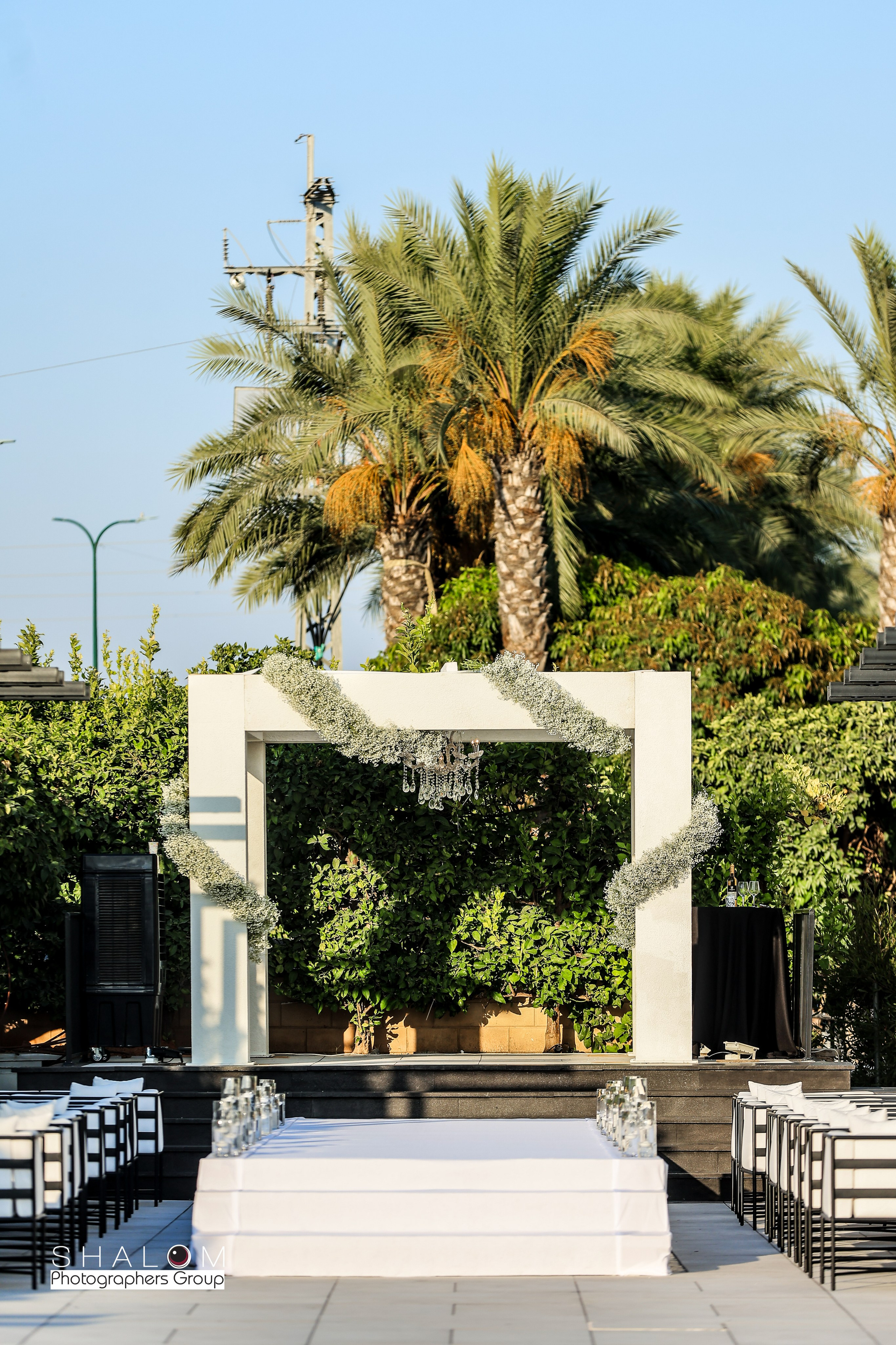 VIA / BASICO. Wedding and events photographers Studio Shalom