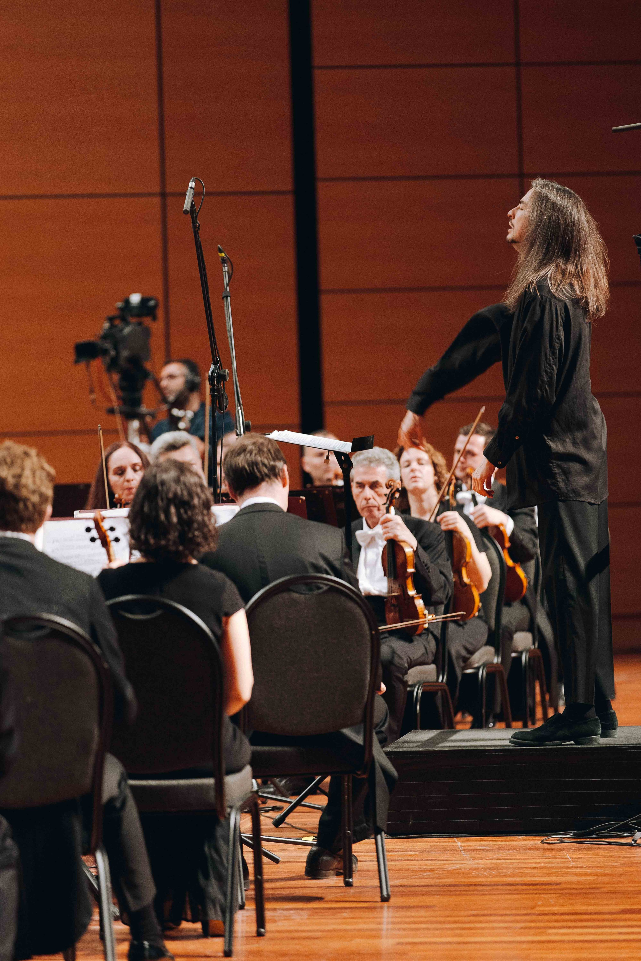 The Tchaikovsky Academic Grand Symphony Orchestra in Istanbul. Wedding&Event photographer Ismail Rzayev in Baku