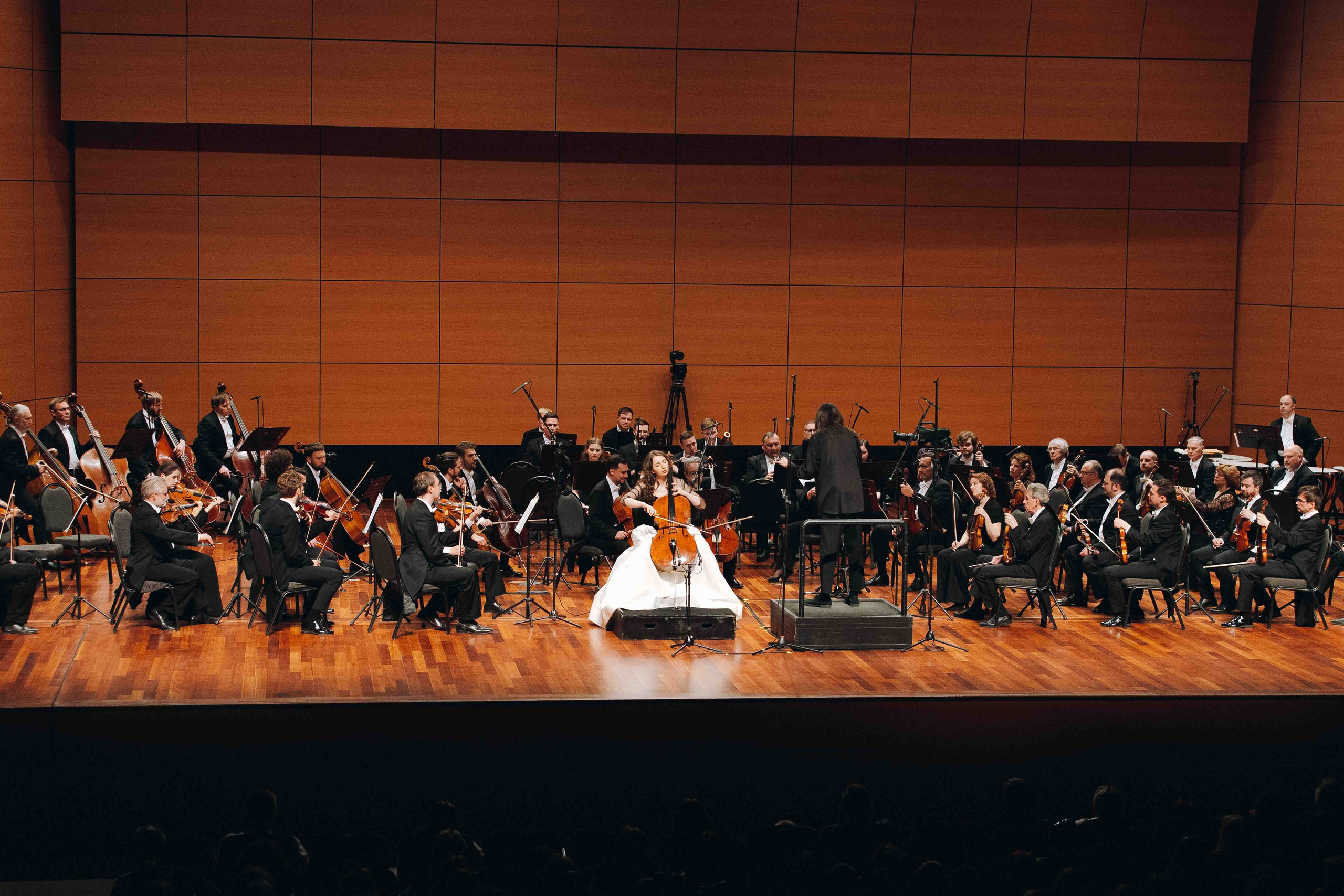 The Tchaikovsky Academic Grand Symphony Orchestra in Istanbul. Wedding&Event photographer Ismail Rzayev in Baku