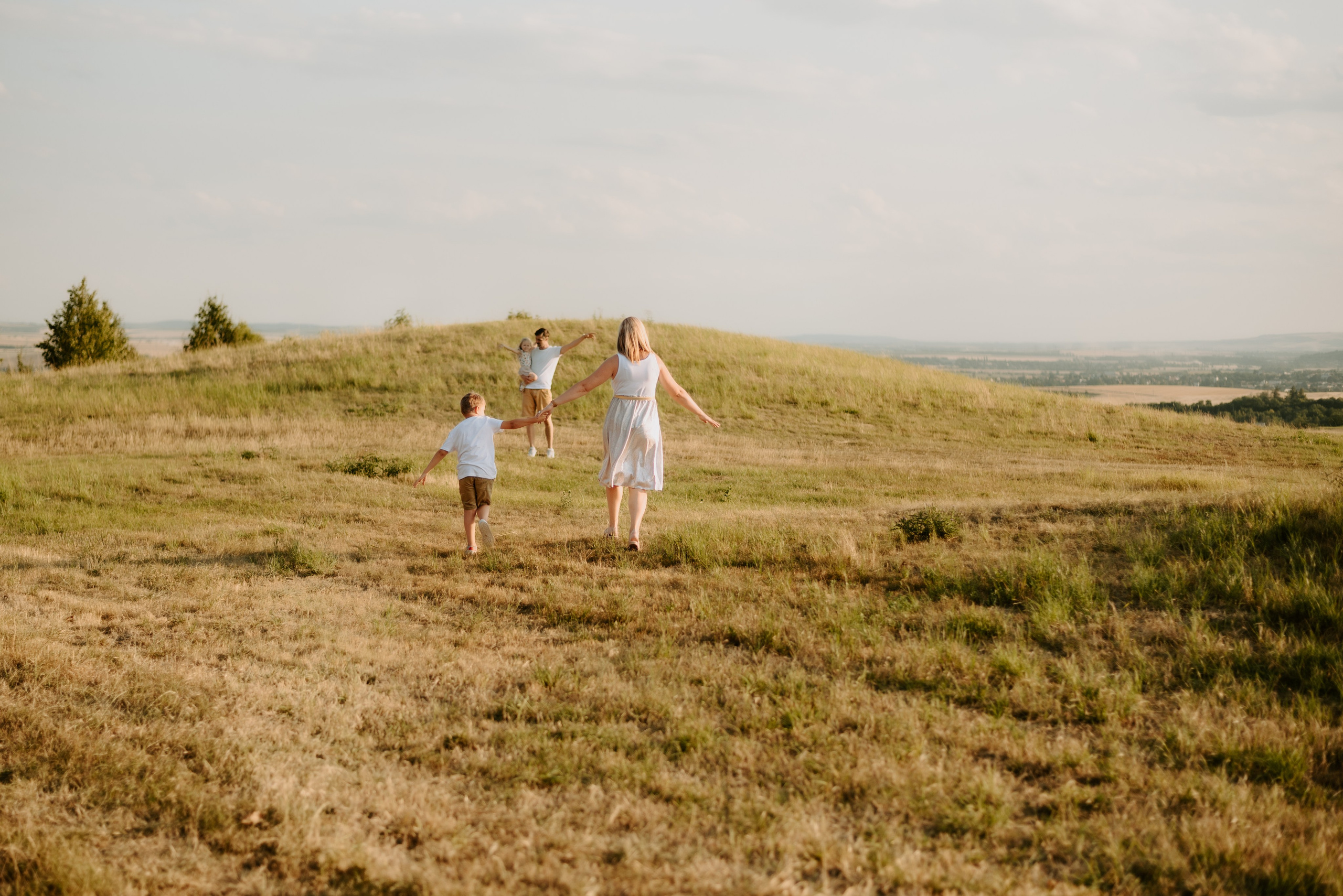 Lucka and family. Lifestyle, wedding and family photographer