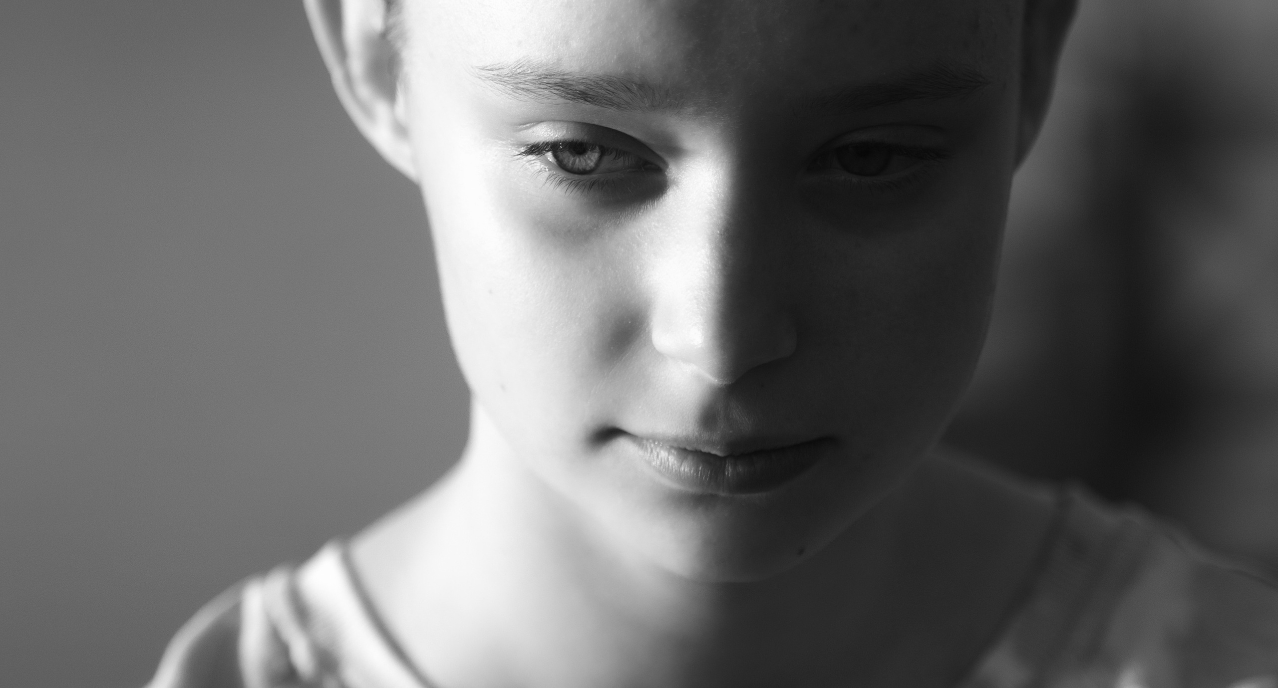 Family. Unit still photographer Roman Galasun