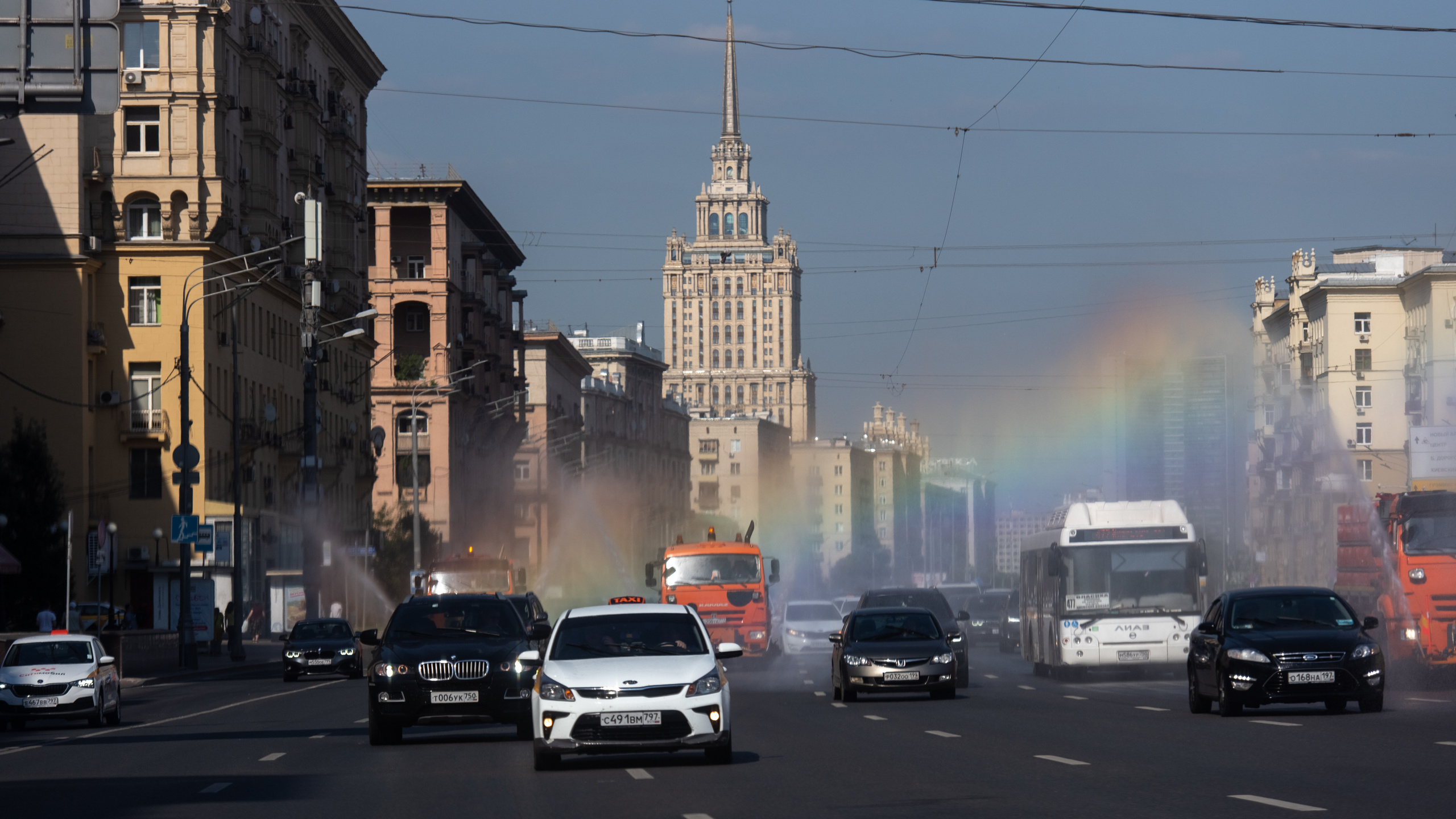 Street. Unit still photographer Roman Galasun