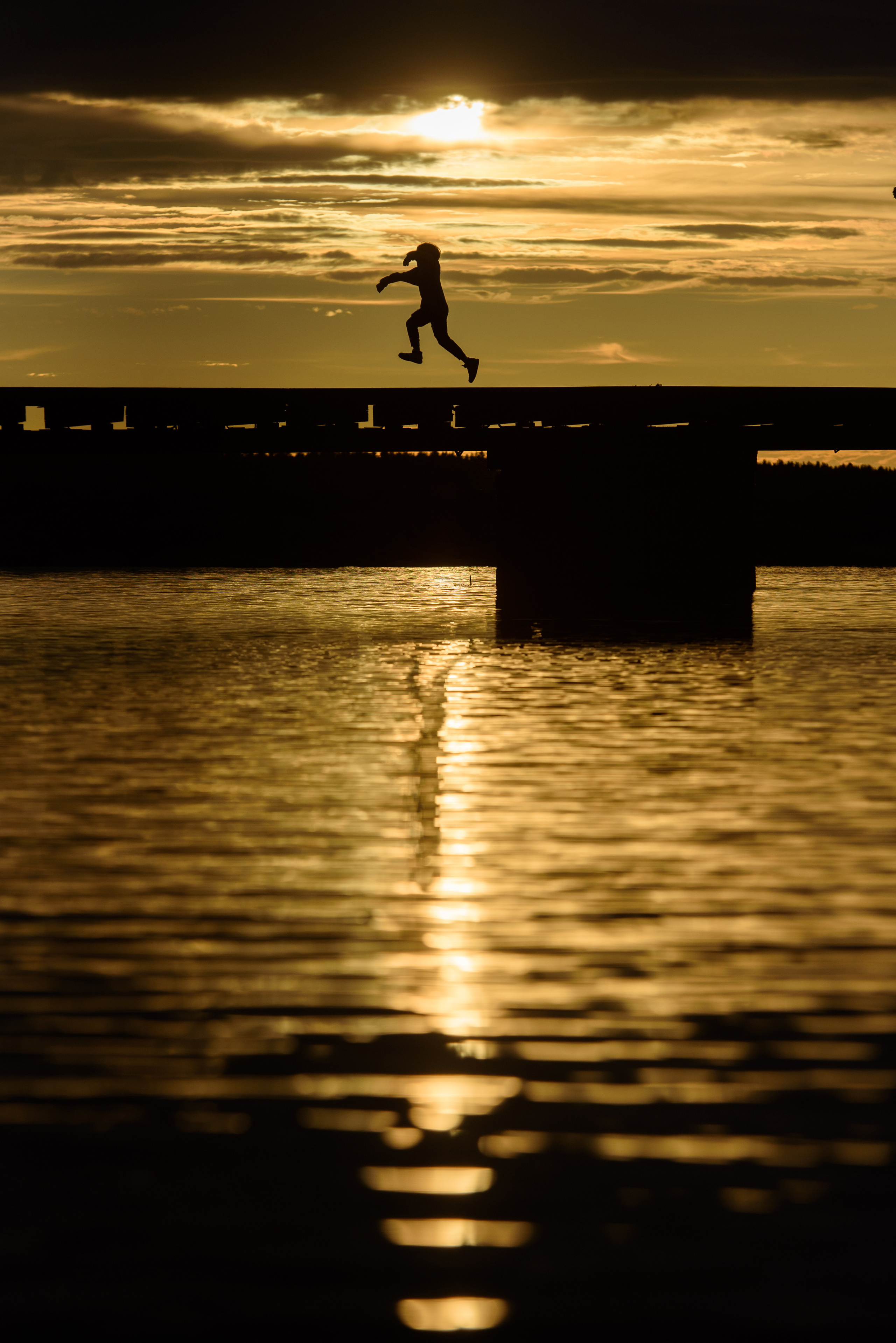 Family. Unit still photographer Roman Galasun