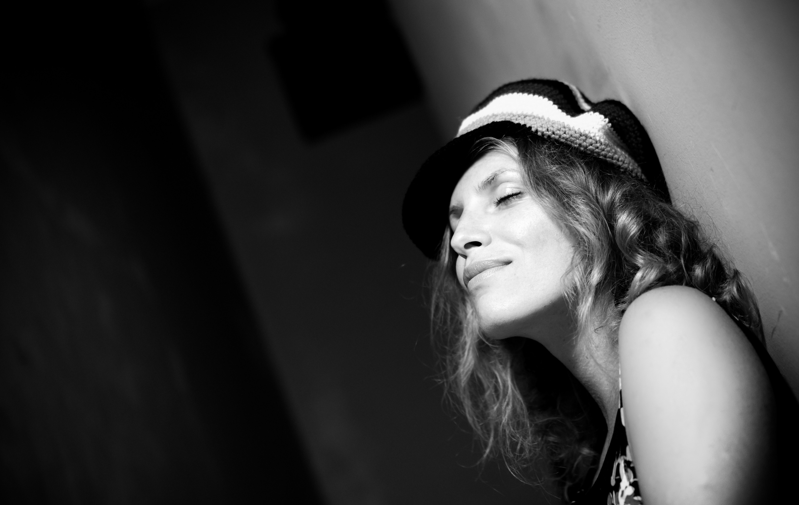 Black and White. Unit still photographer Roman Galasun