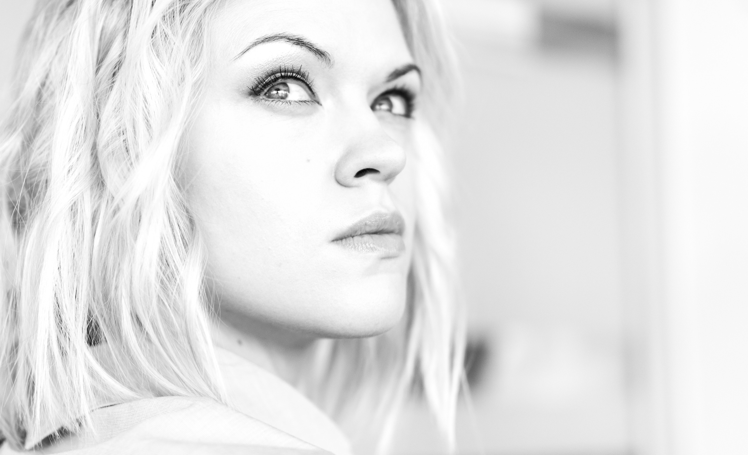 Black and White. Unit still photographer Roman Galasun