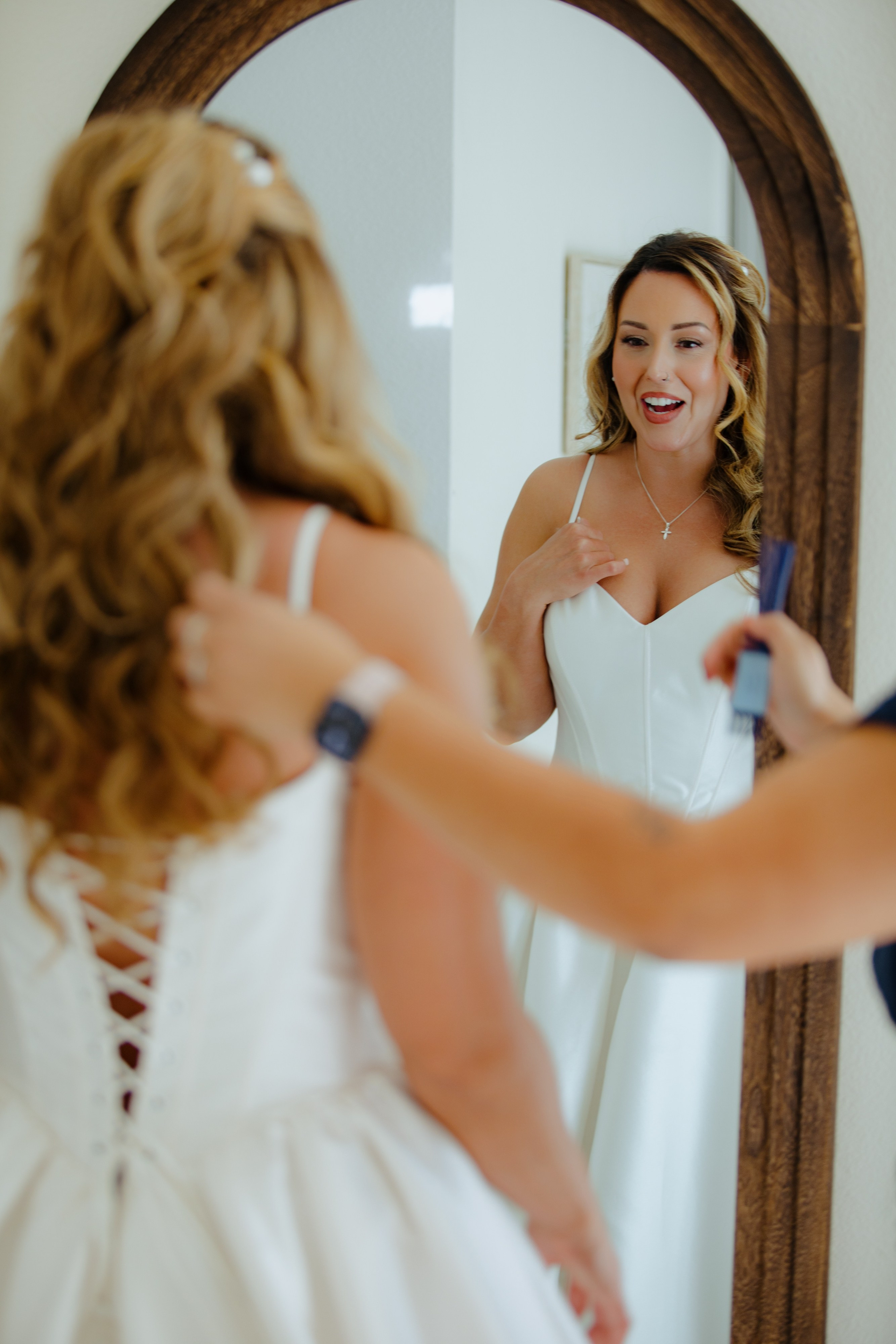 Vanessa Bridal Prep| Sacramento Wedding Photographer. Wedding Photography & Videography San Francisco, Sacramento