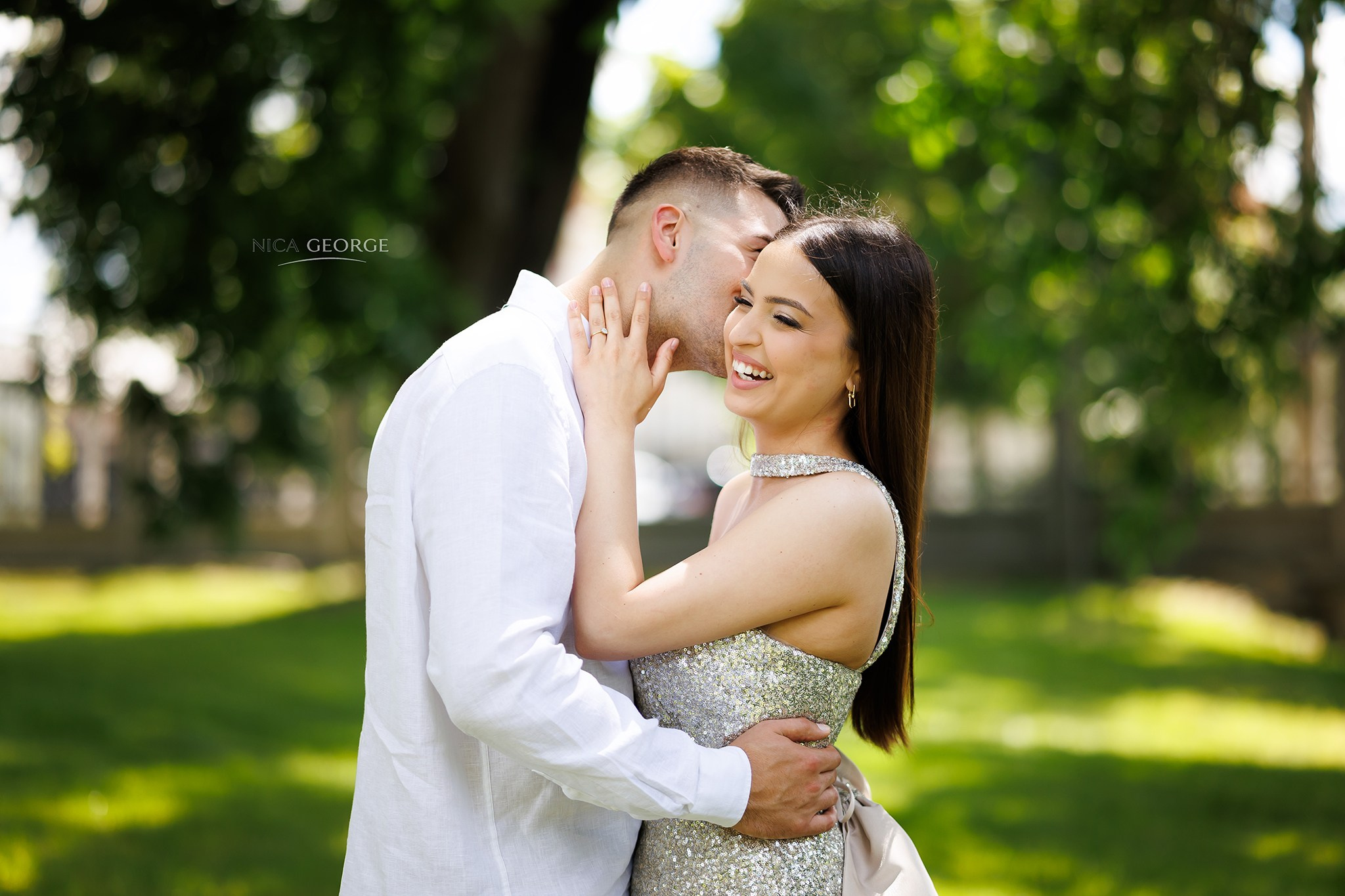 Fotograf cununie civilă Galați – Robert și Andrada în parc