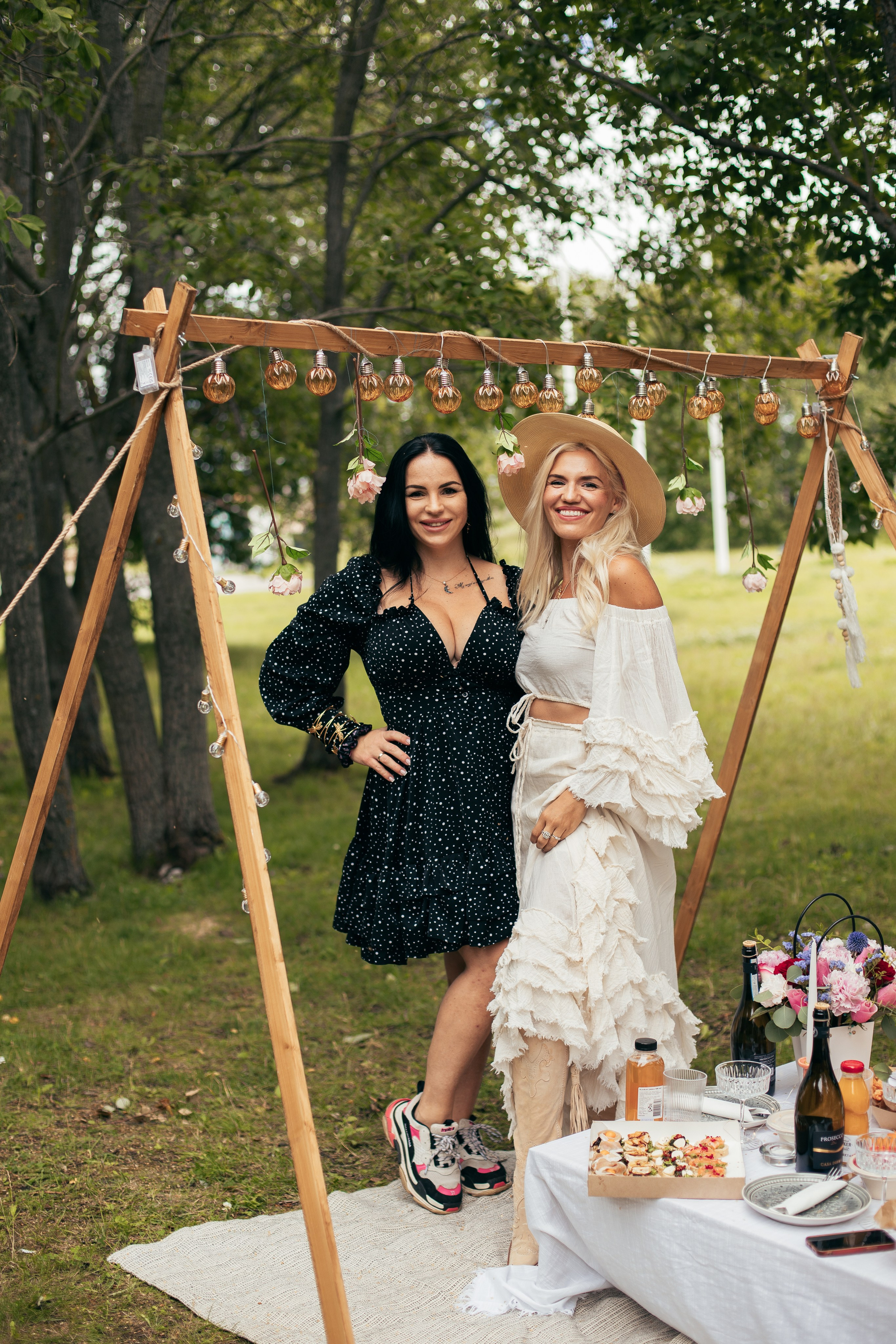 Пикник с девчонками. Главная