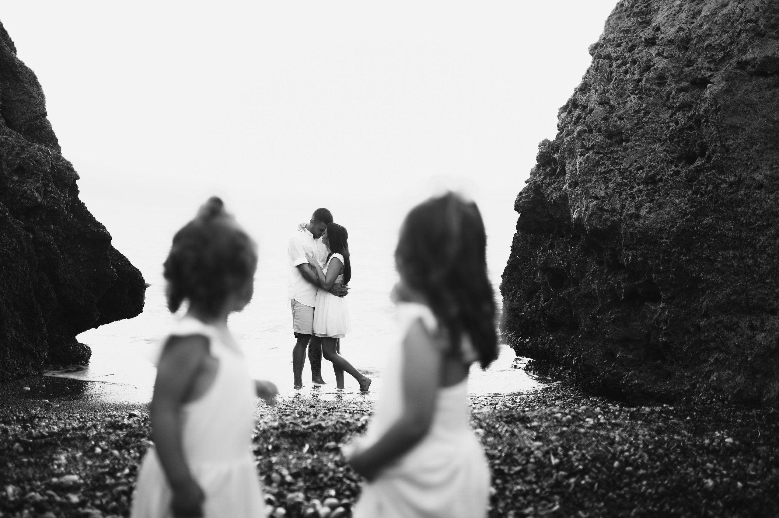 Oικογενειακή φωτογράφιση στη φύση Ρόδος. Φωτογράφος νεογέννητων στη Ρόδο. Φωτογράφιση εγκυμοσύνης