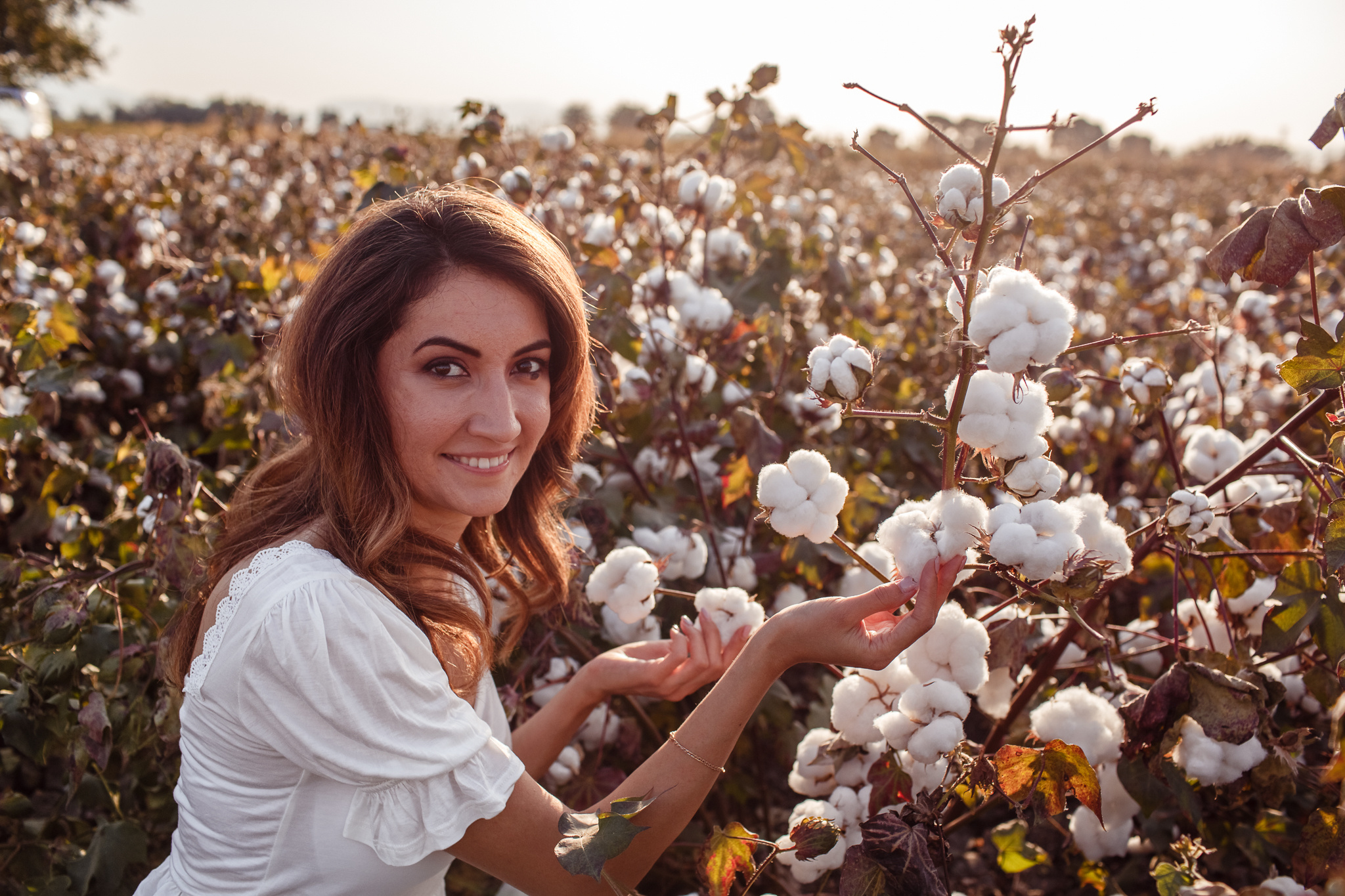 Photo session of Firuza in a cotton field