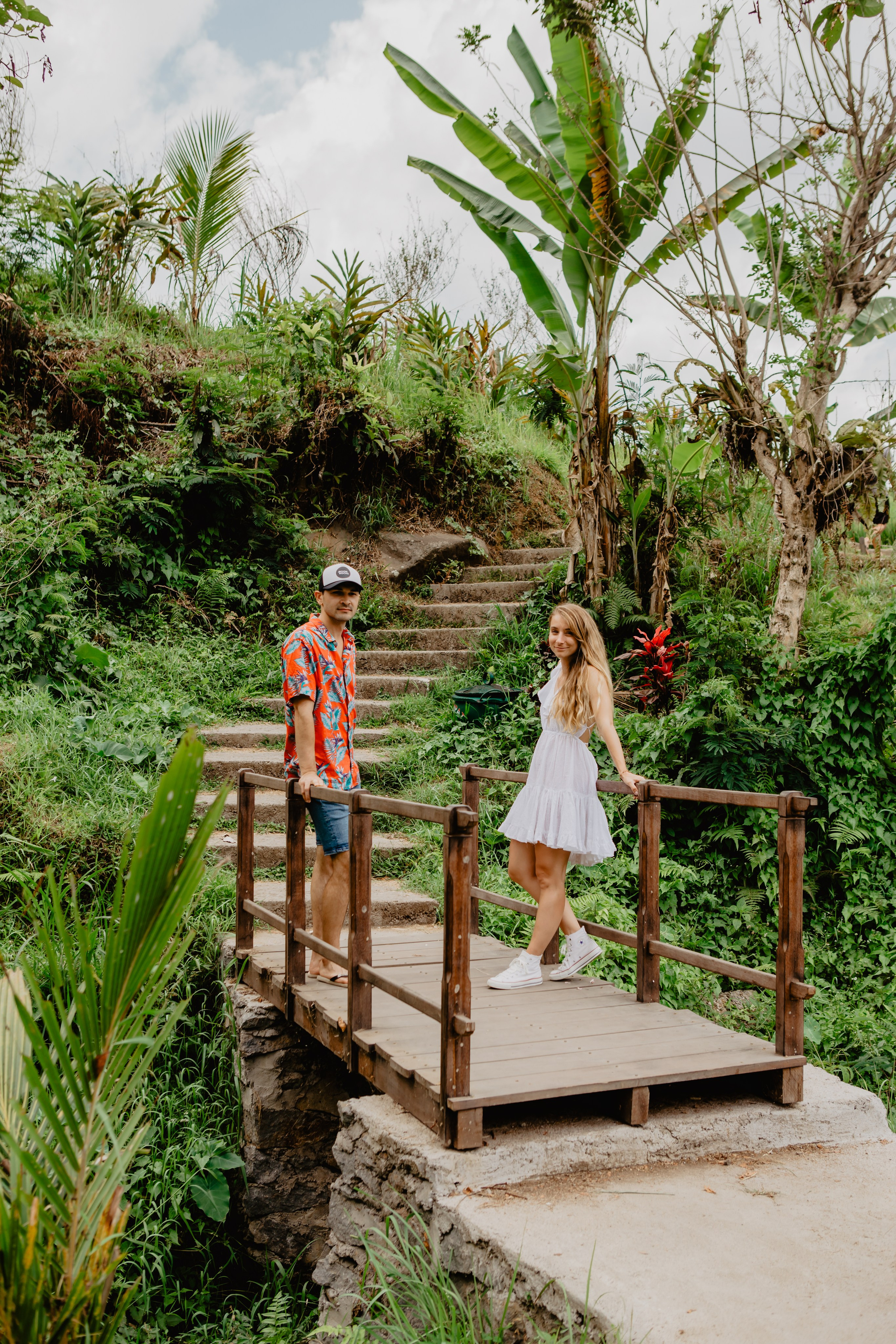 Honeymoon photo shoot in Bali. Female Photographer in Bali