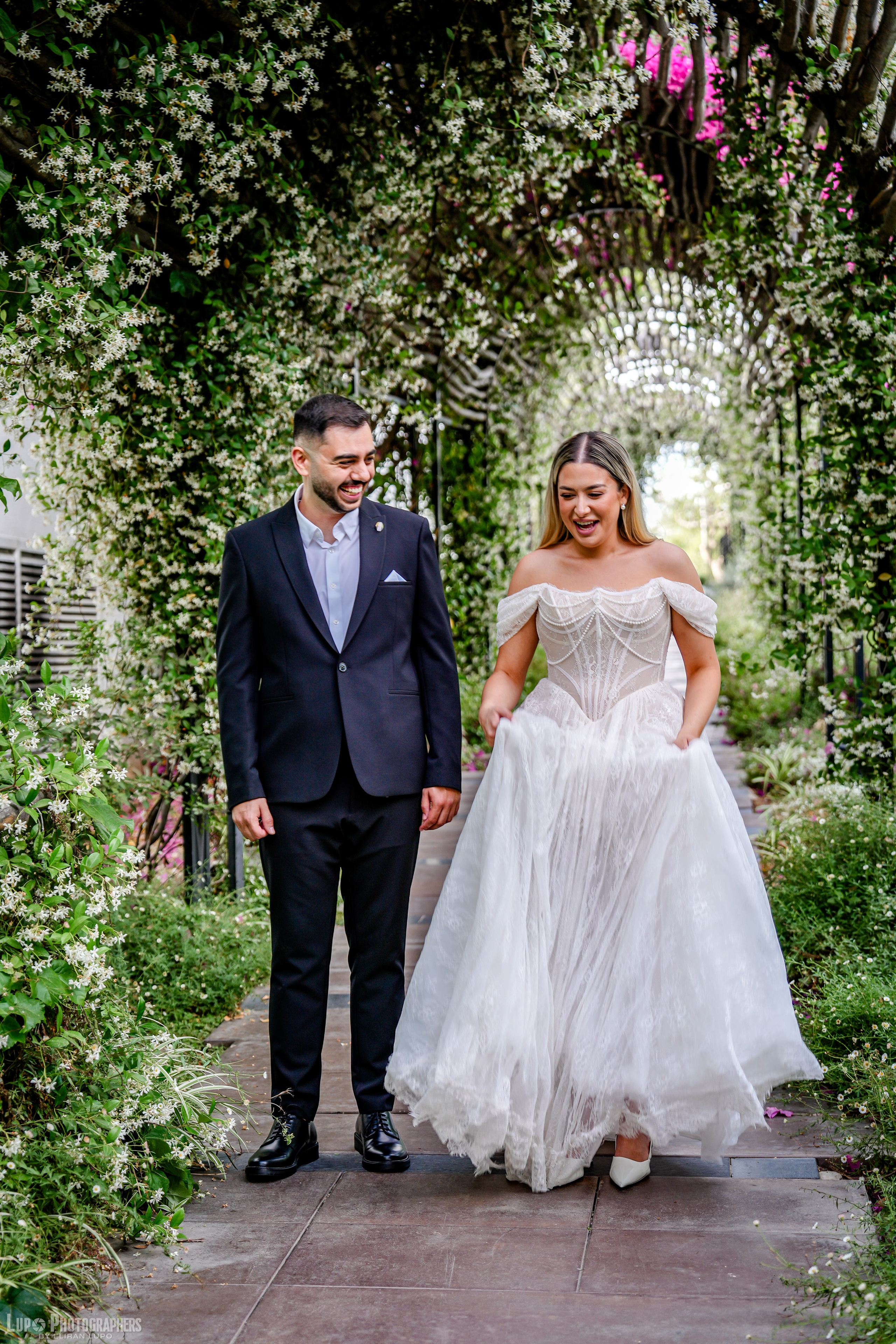 Tevel & Elad. לופו צלמים — צילום חתונות ואירועים