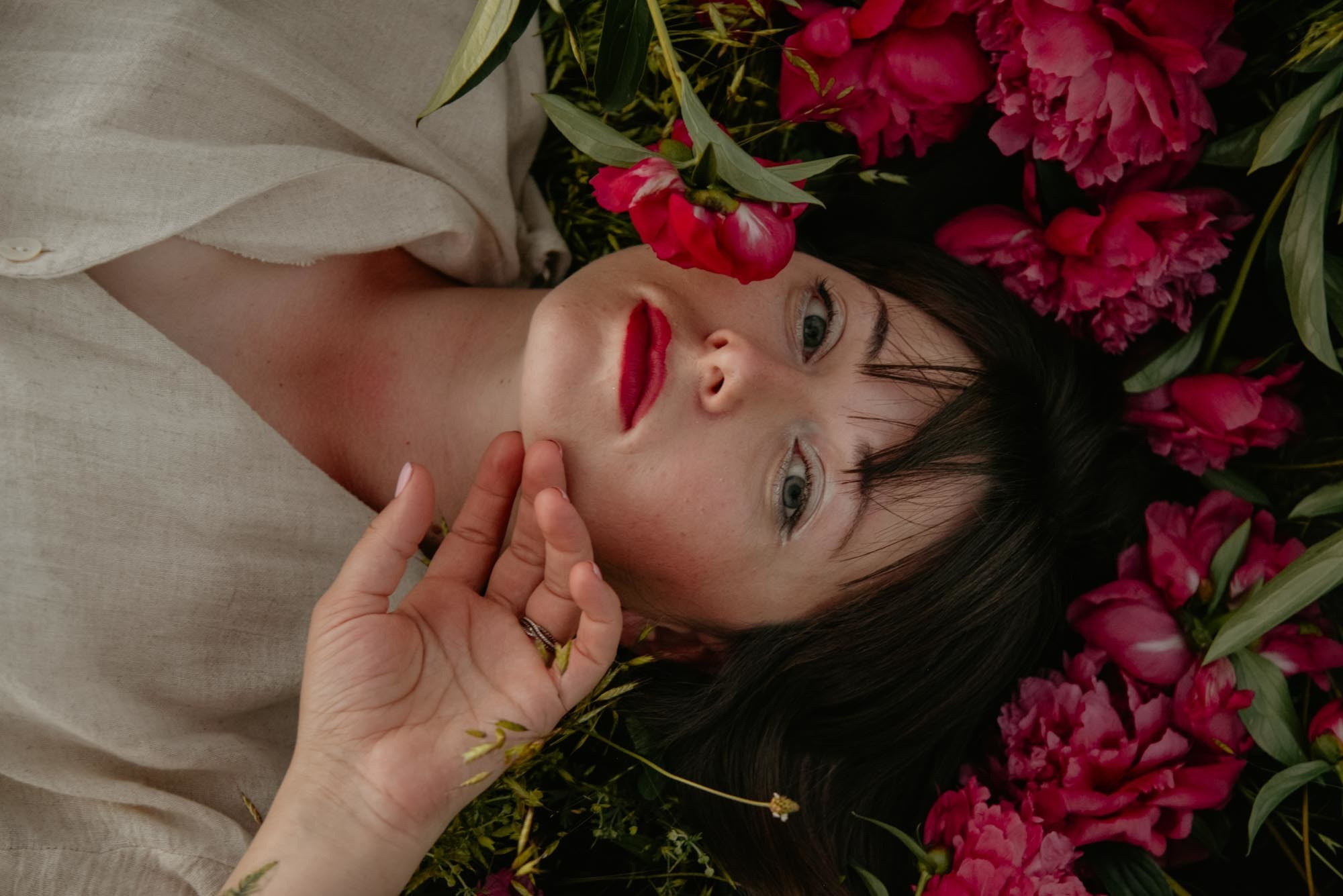 Peonies Stories. Family Lifestyle Photography