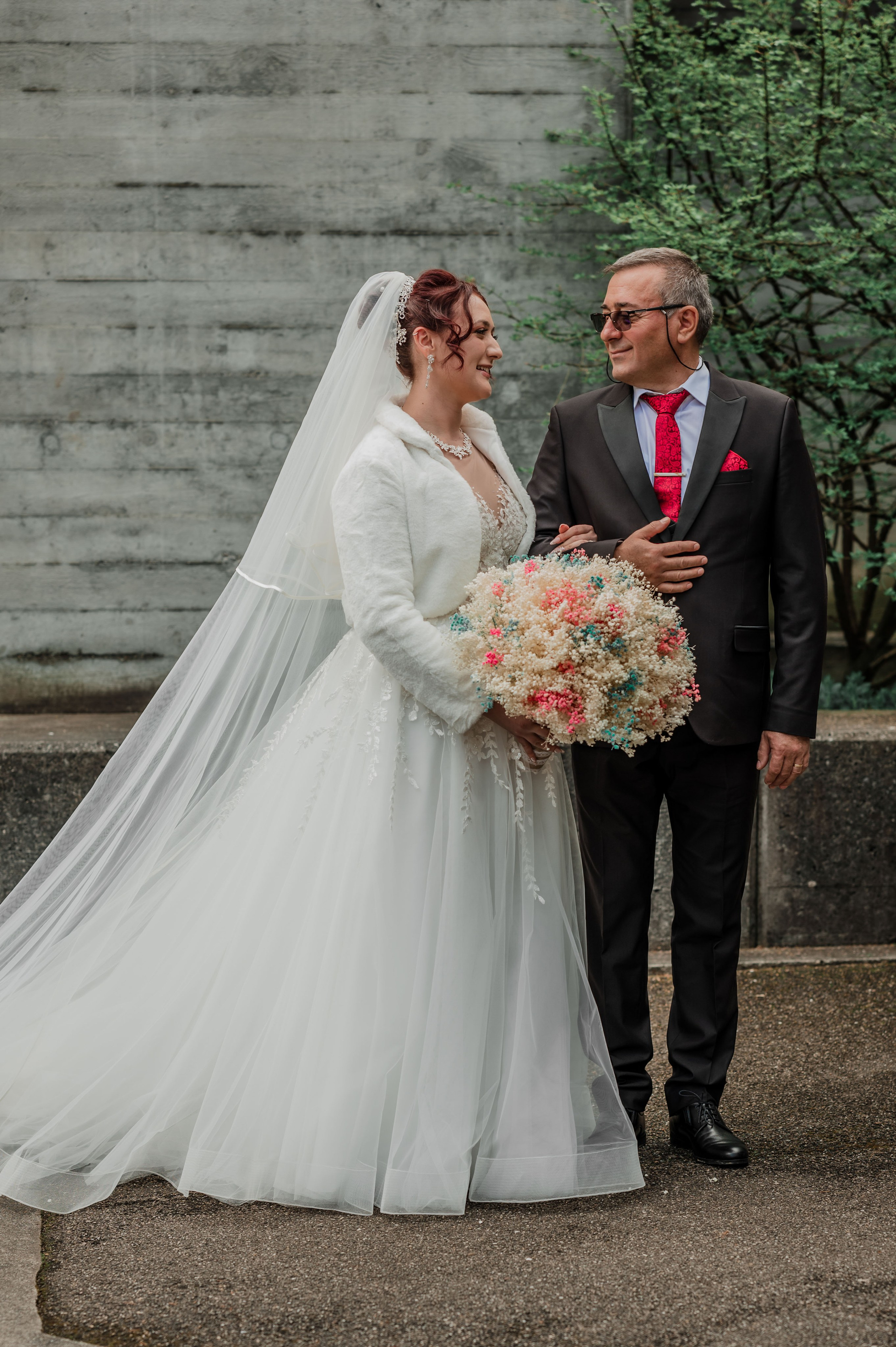 Hochzeit in Bern – Ella & Adrian. Authentische, emotionale, zeitlose Hochzeitsfotografie aus Albstadt