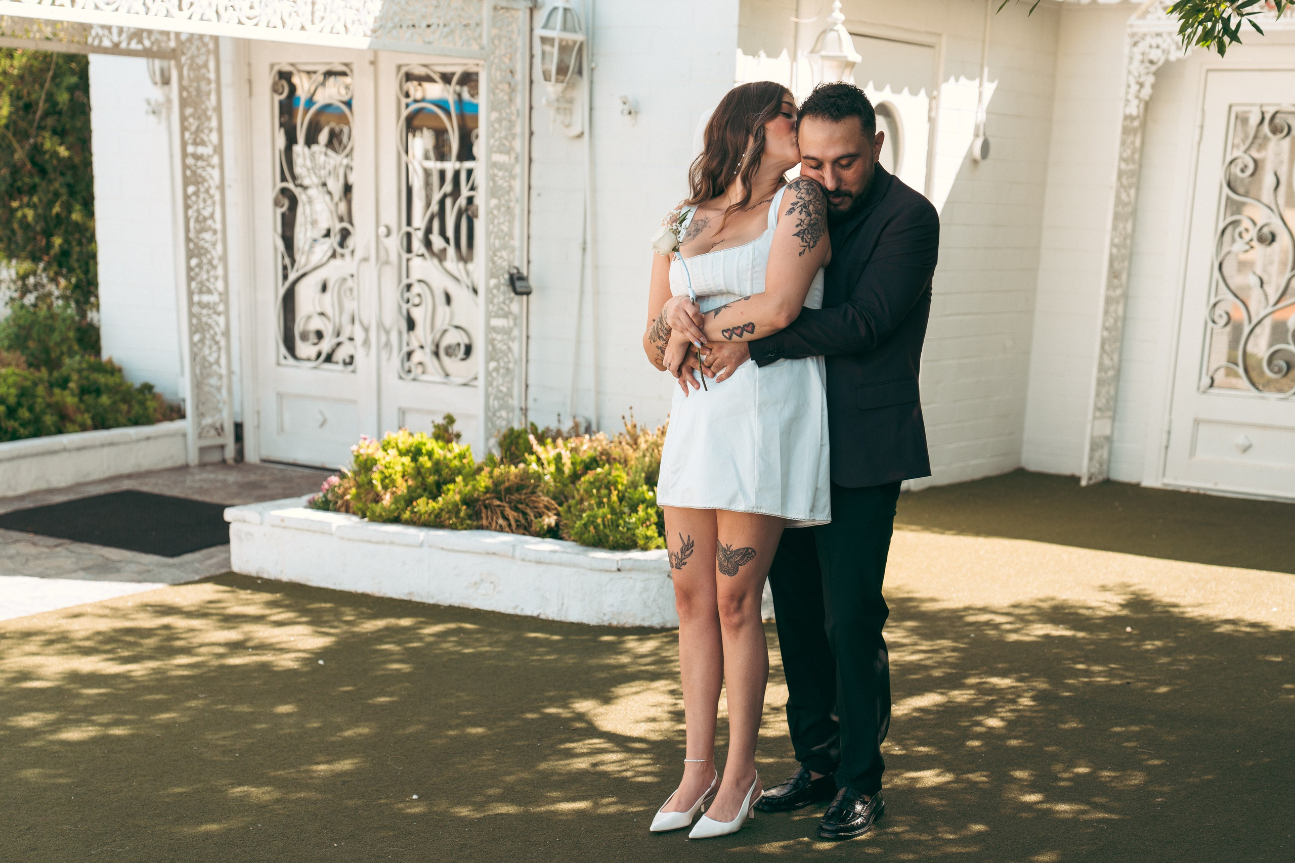 Erin&Jonathan. Wedding & elopement photographer Viktoriya Kravtsov. Las Vegas