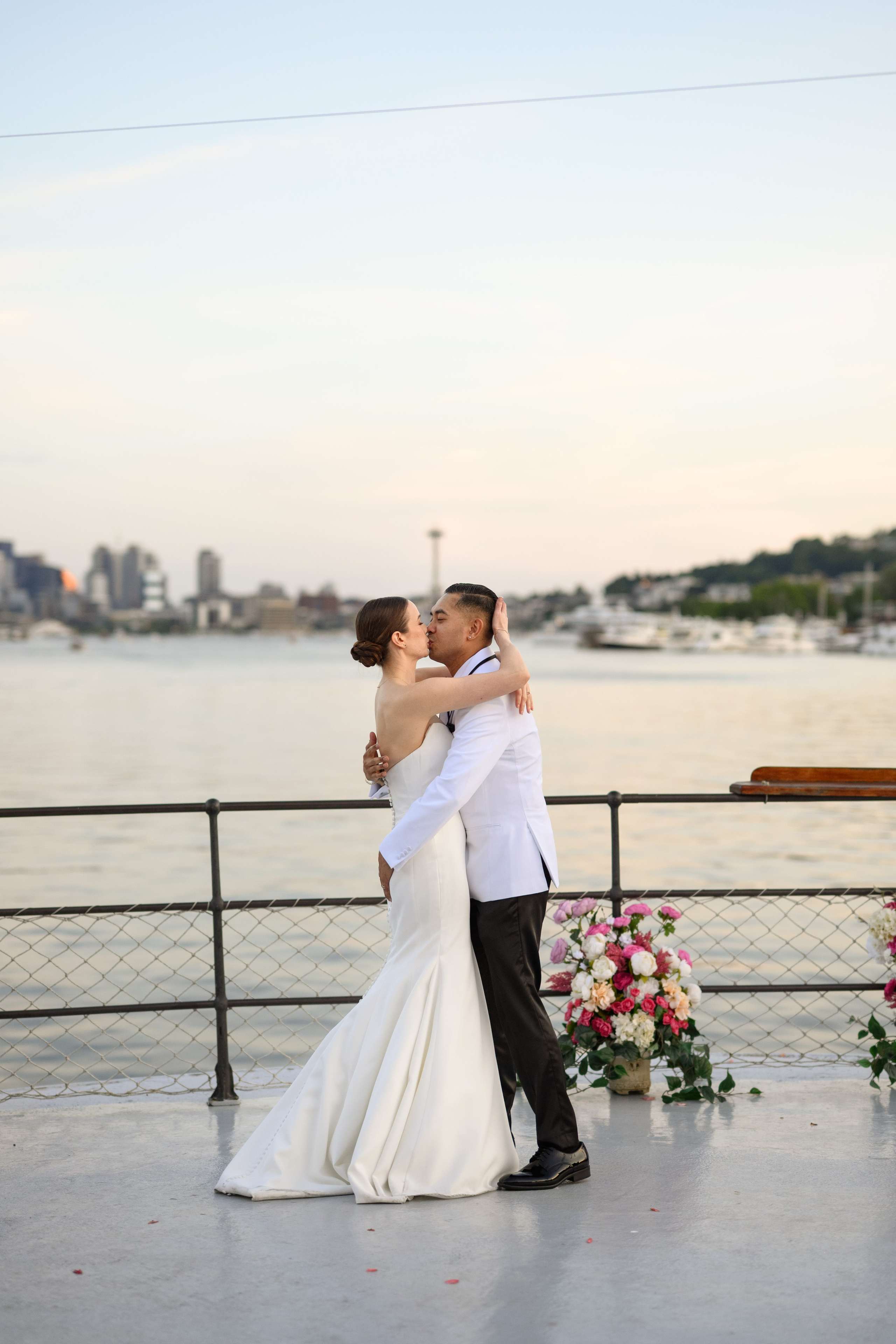 Kevin & Katie. Wedding & portrait photography in the Seattle Area. Helen Michelle photographer