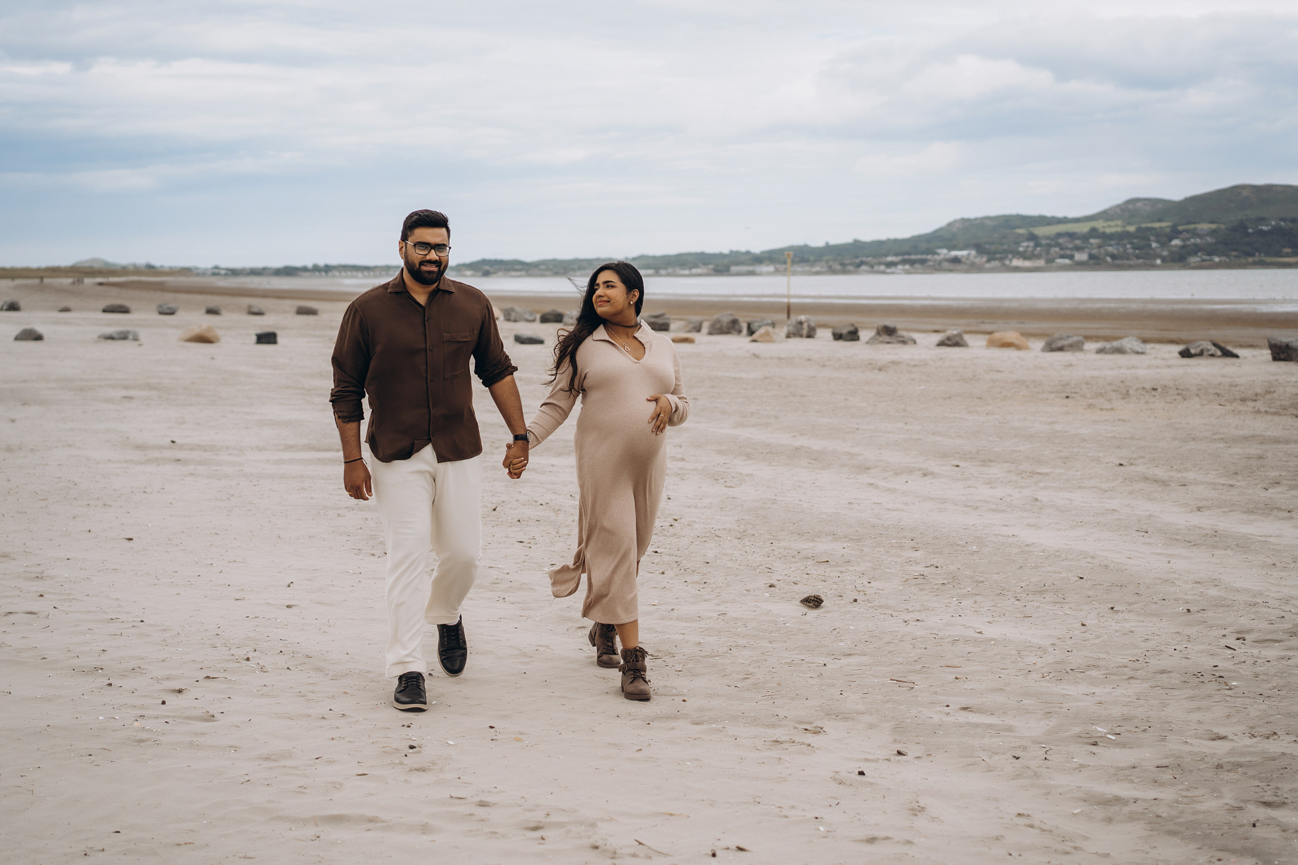 Meera: Bull island. Maternity/Love story/Wedding photographer