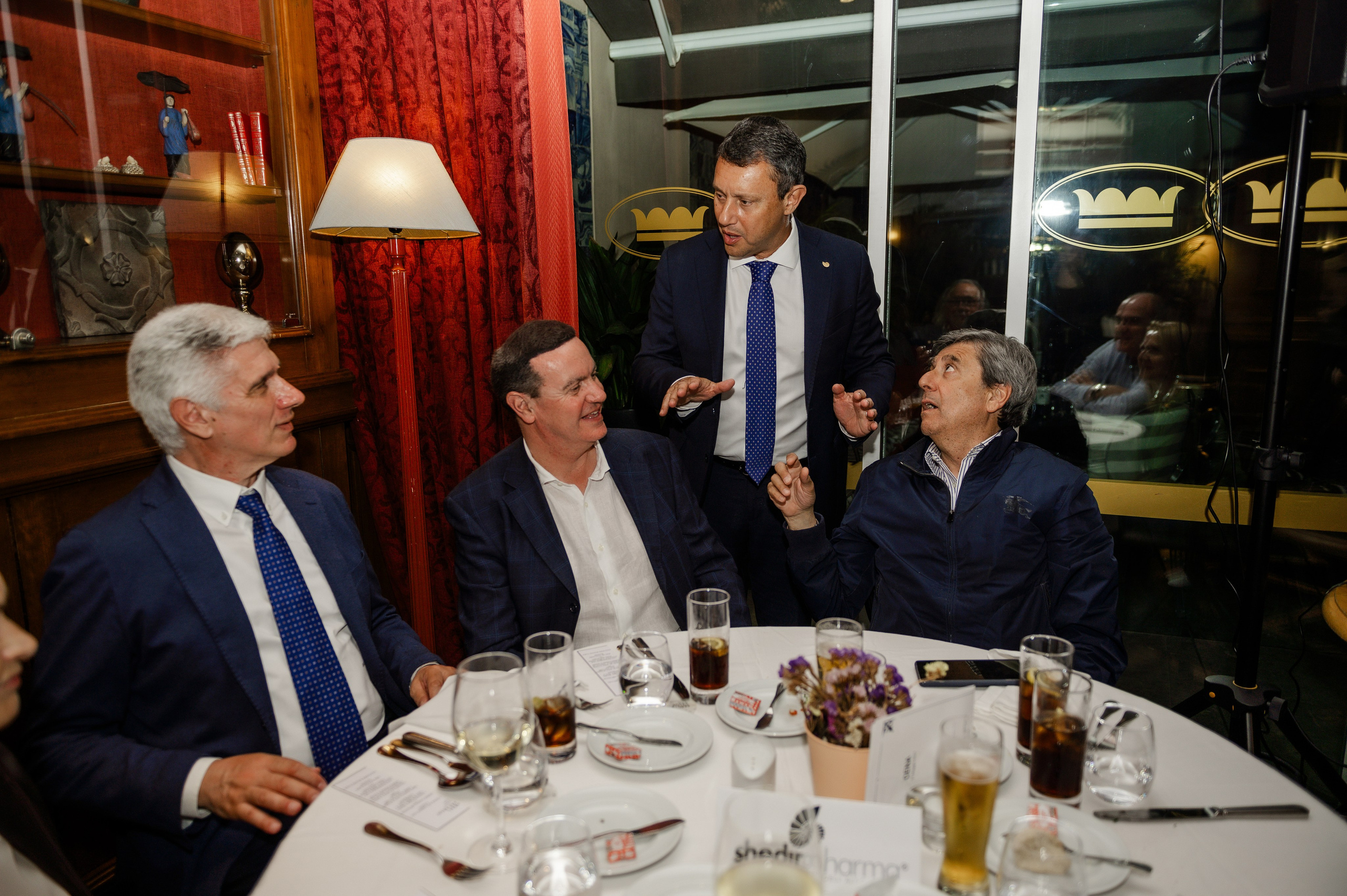 Corporate party at the restaurant — Pharma. Ваш фотограф в Лиссабоне — Анна Белова