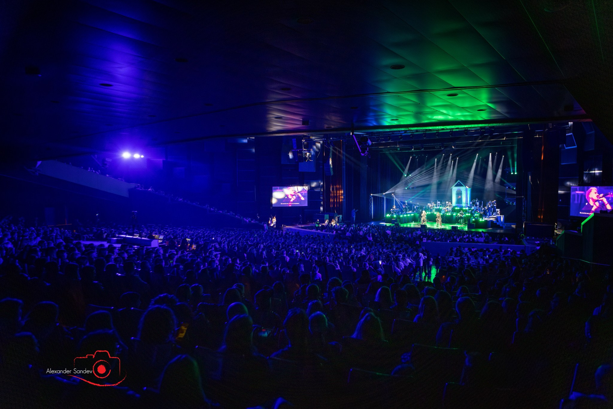 МОЛЕЦ на живо в НДК - 04-05.11.2025 г. Александър Сандев - website