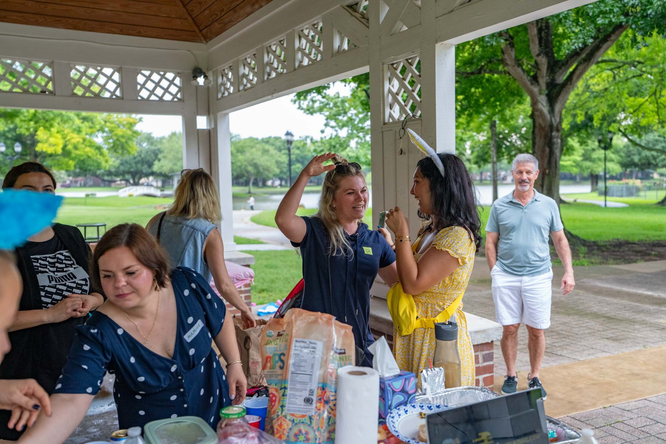 Easter picnic. Photographer Irina Kozhemyakina. Houston