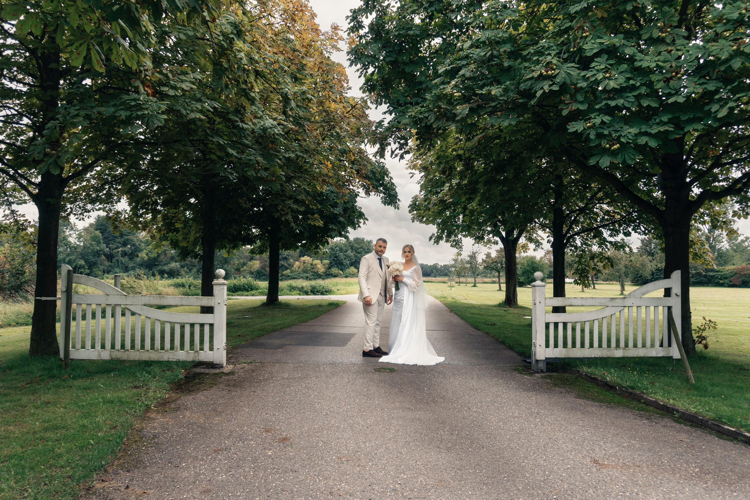 D & M im Restaurant Elfrather Mühle. Wedding Photographer Germany