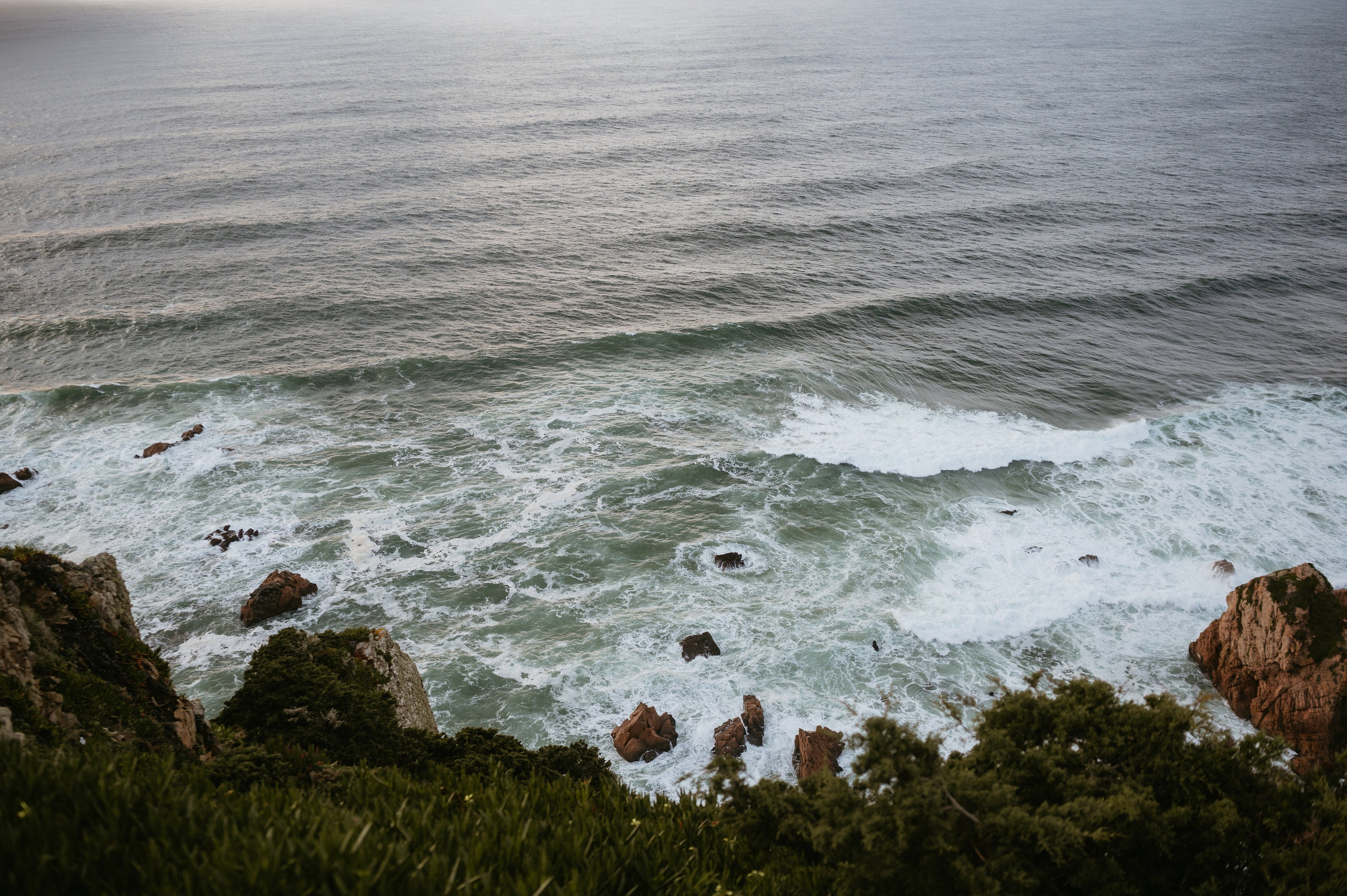 Praia da Ursa – ședință foto de cuplu într-un loc magic din Portugalia. Valentin Melen — wedding photographer