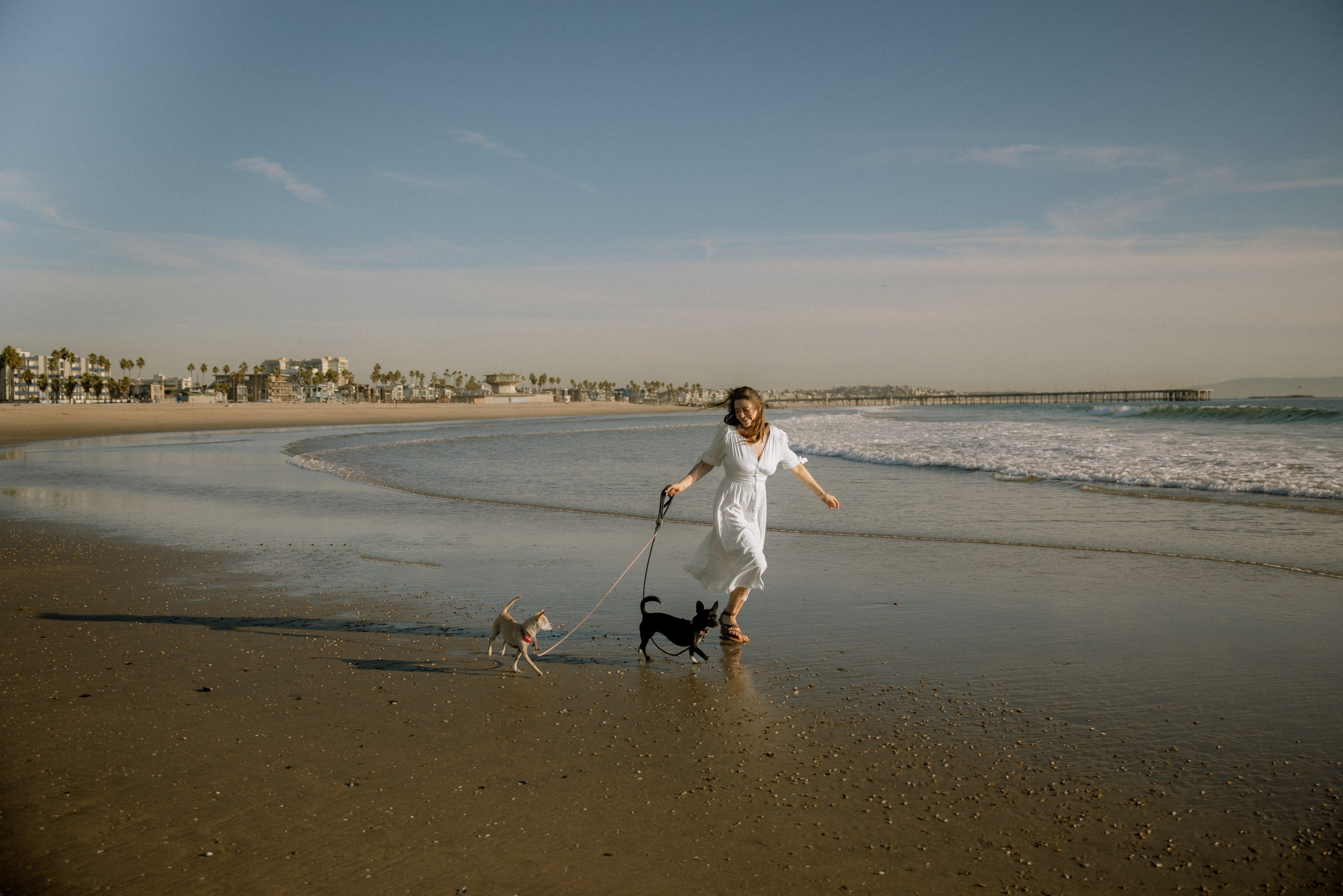 Gillian, Baby & Delilah | Venice Beach. Photographer in Los Angeles. Julia Ishmuratova